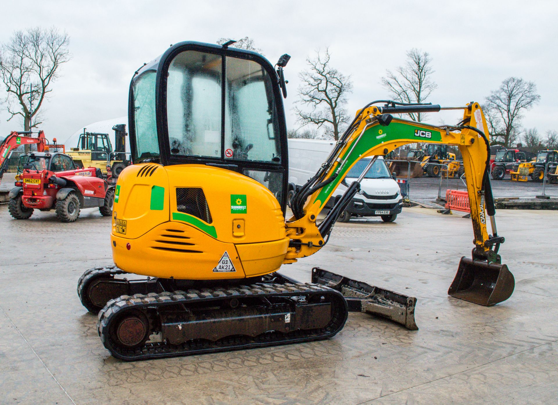 JCB 8030 ZTS 3 tonne rubber tracked midi excavator  Year: 2014 S/N: 116971 Recorded Hours: 2709 - Image 3 of 18