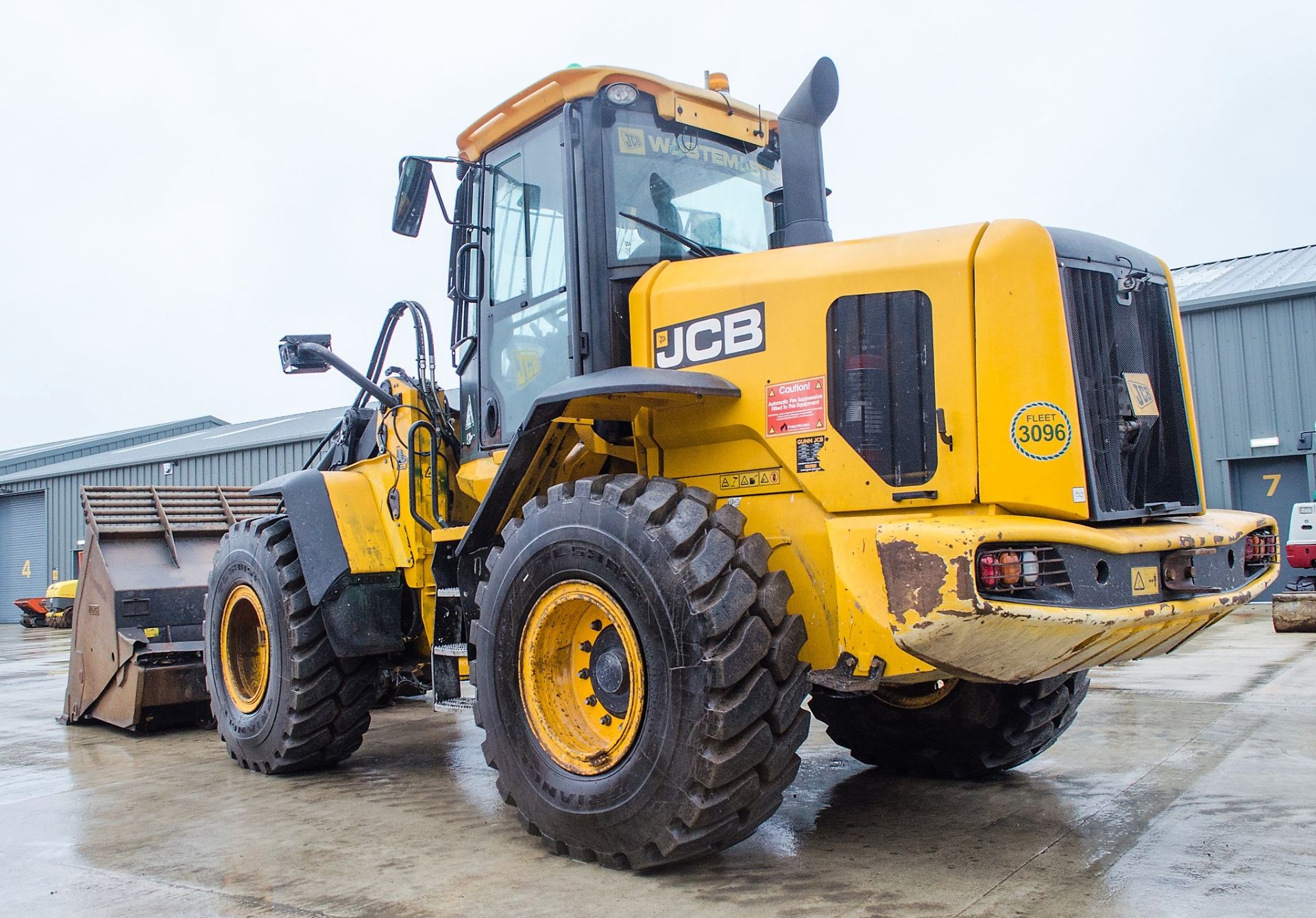 JCB 437 HT Wastemaster wheel loader Year: 2014 S/N: 2313096 Recorded Hours: 9841 c/w air - Image 4 of 24