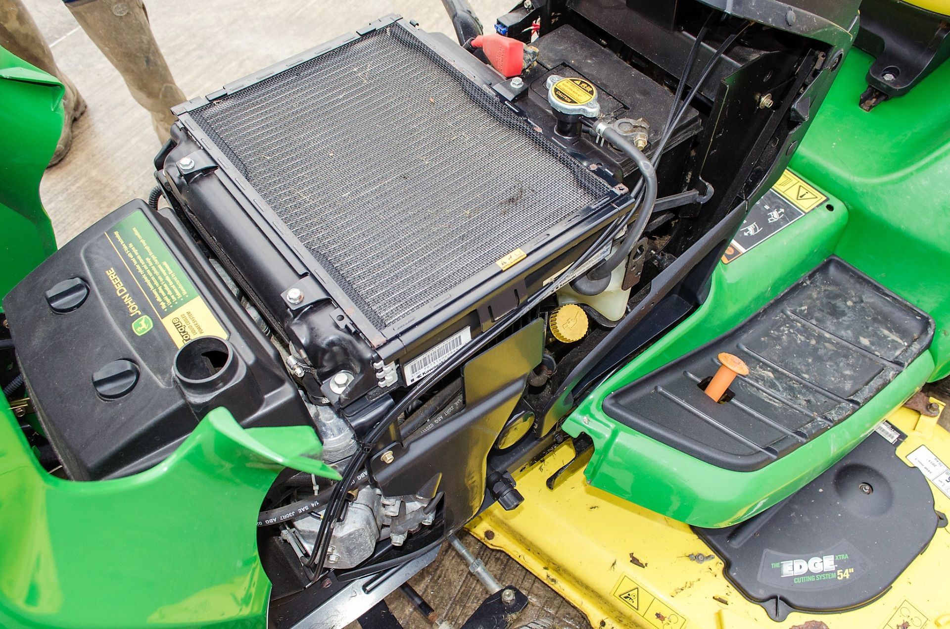 John Deere X540 petrol driven ride on lawnmower Year: 2011 Recorded Hours: 711 c/w 54 inch cutting - Image 11 of 15