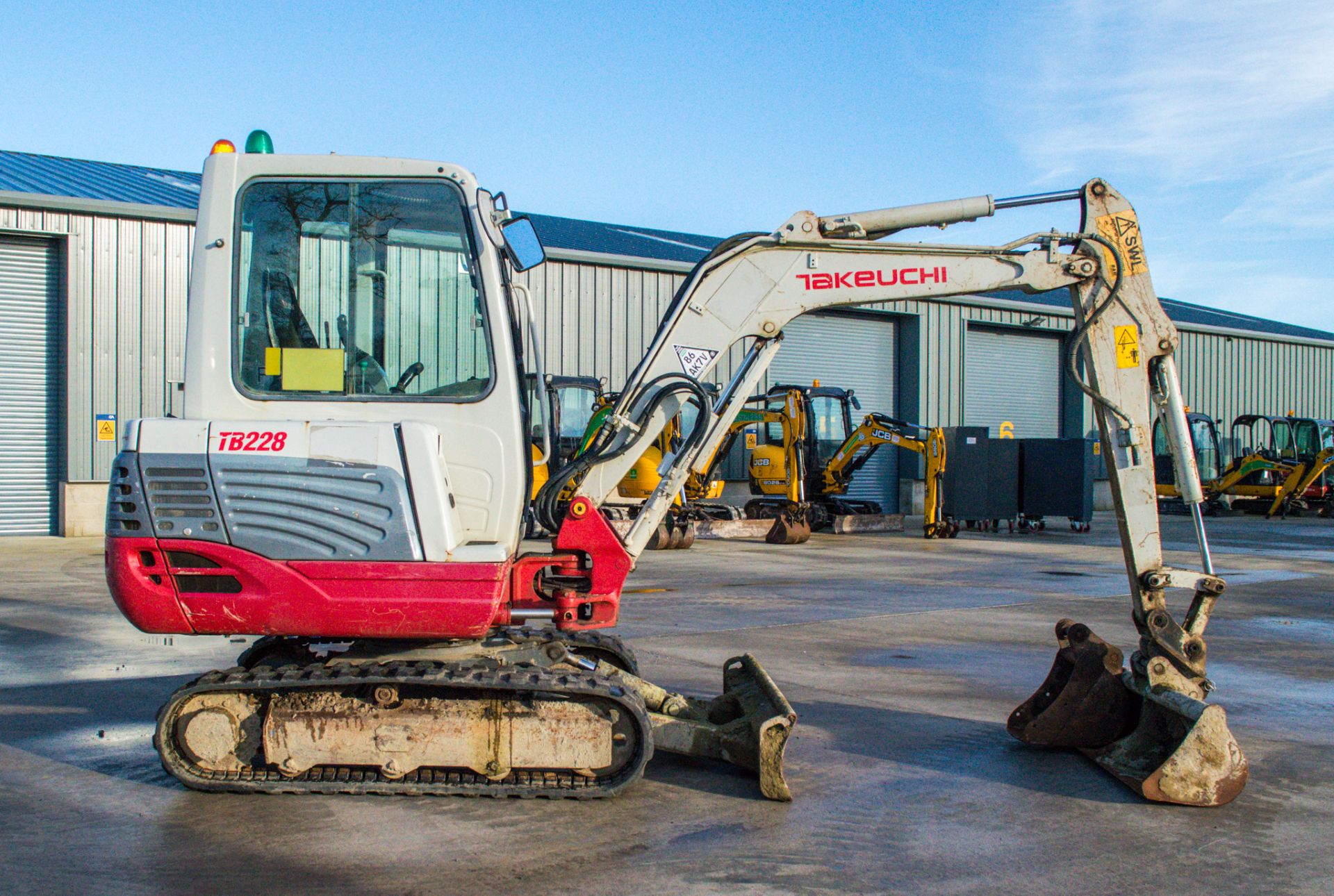 Takeuchi TB228 2.8 tonne rubber tracked excavator Year: 2015 S/N: 804180 Recorded Hours: 3337 piped, - Image 7 of 18