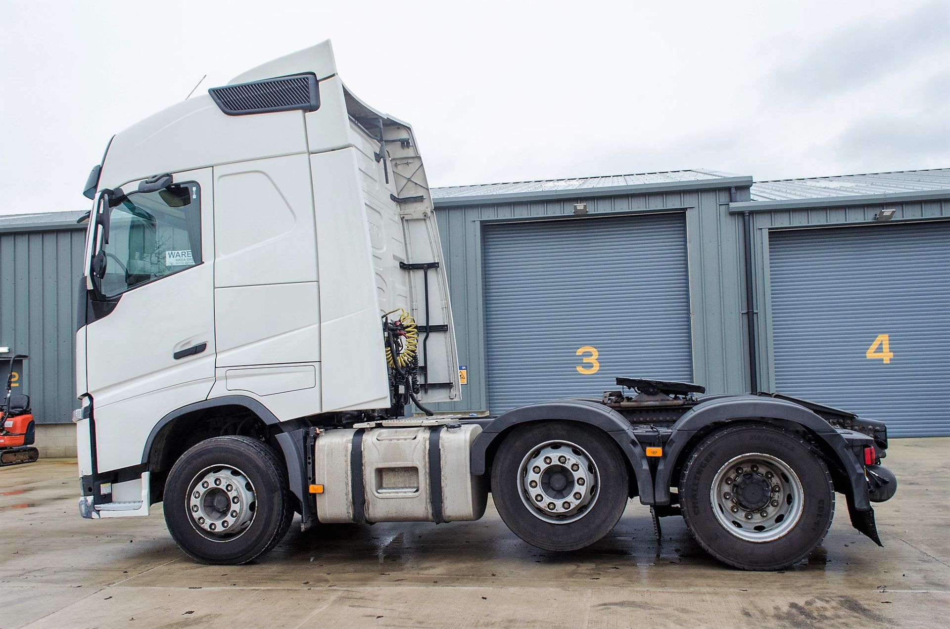 Volvo FH13 460 BHP 6 wheel tractor unit Registration Number: DX14 TXS Date of Registration: 01/03/ - Image 7 of 28