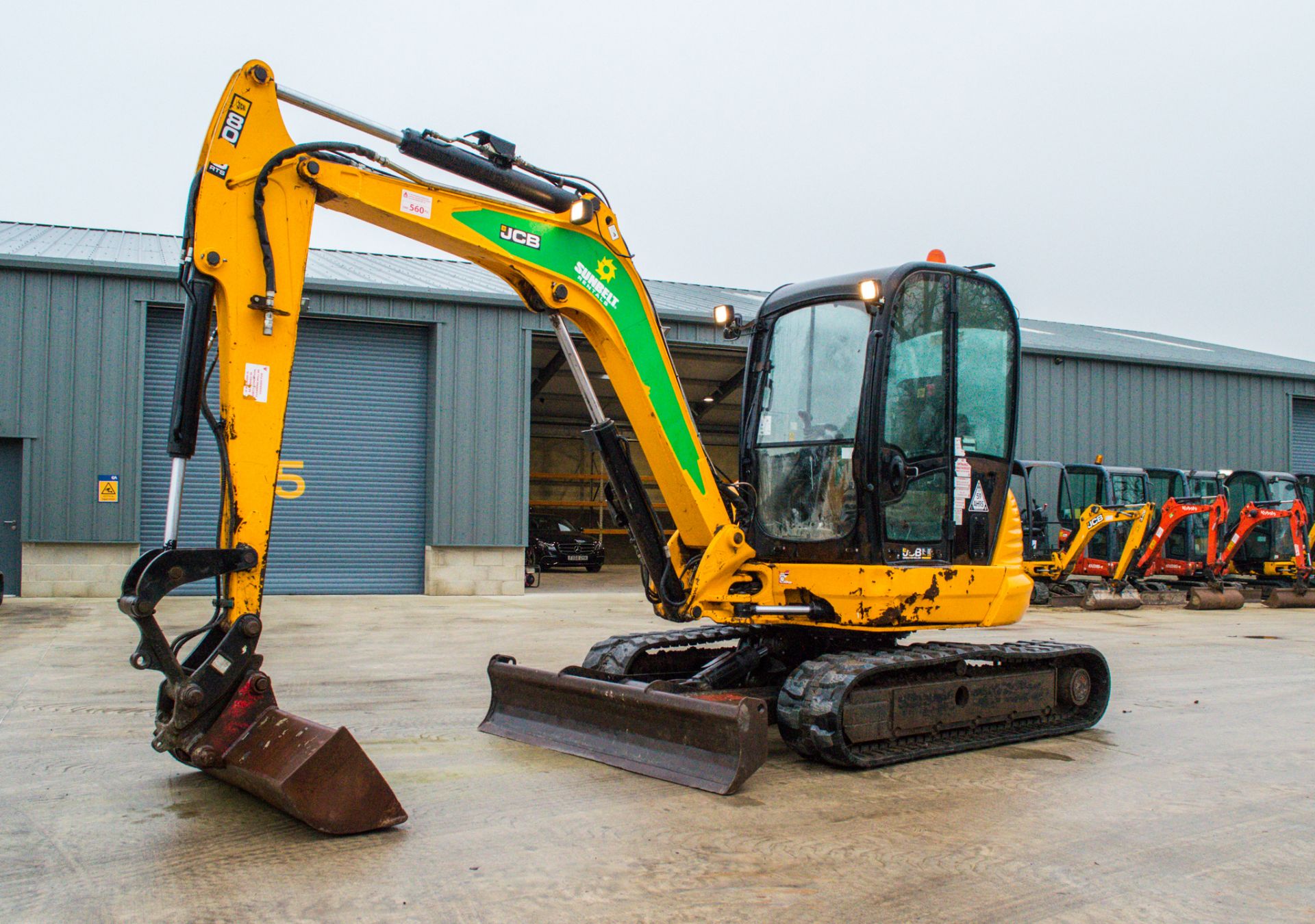 JCB 8065 RTS 6.5 tonne rubber tracked midi excavator Year: 2013 S/N: 1538571 Recorded Hours: 3047