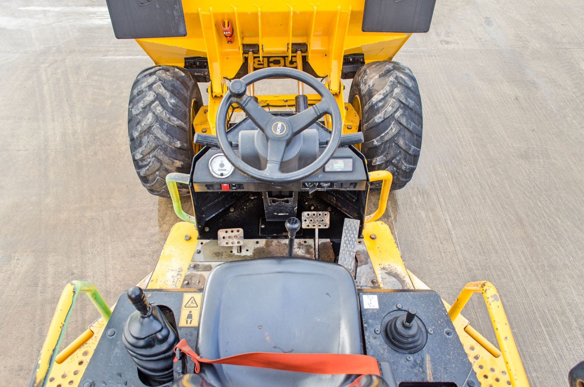 JCB 9 tonne straight skip dumper  Year: 2018 S/N: 2561910 Recorded Hours: 1438 - Image 17 of 20