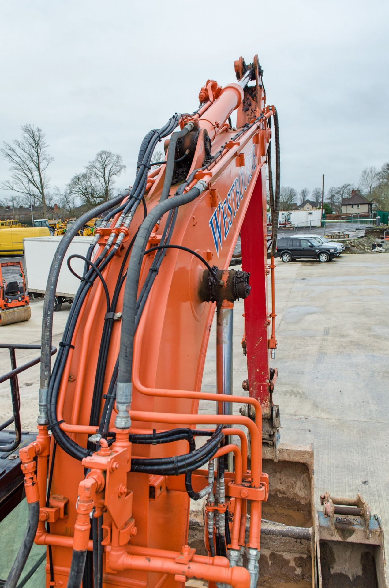 Hitachi ZX 135 US-5B 14.5 tonne steel tracked excavator Year: 2014 S/N: 92769 Recorded hours: 8350 - Image 18 of 25