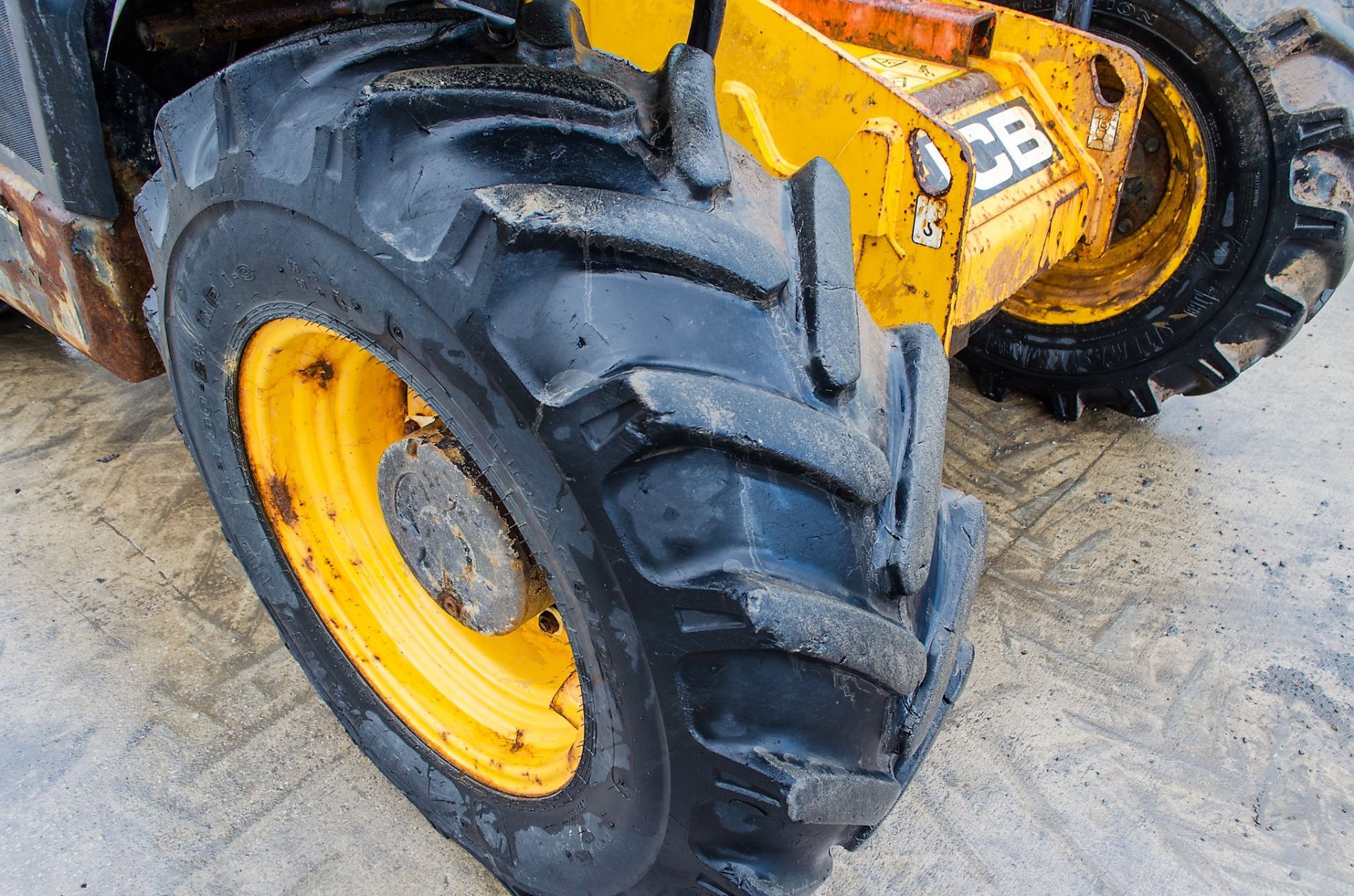 JCB 531-70 7 metre telescopic handler Year: 2014 S/N: 2339735 Recorded Hours: 2524 c/w 7ft bucket - Image 16 of 24