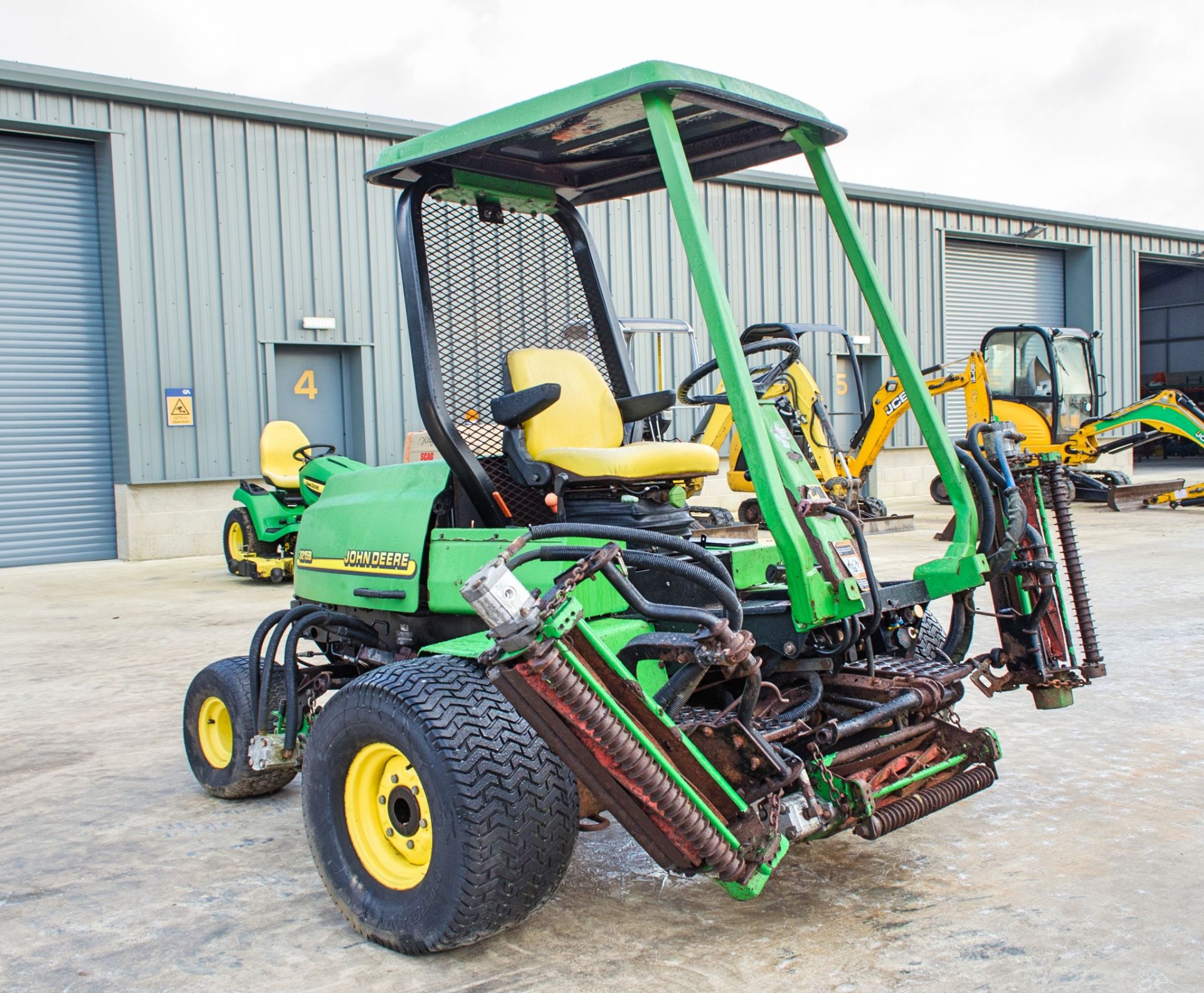 John Deere 3215B 5 gang diesel ride on mower S/N: 20162 Recorded Hours: 1124 ** Sold as a non runner - Image 2 of 18