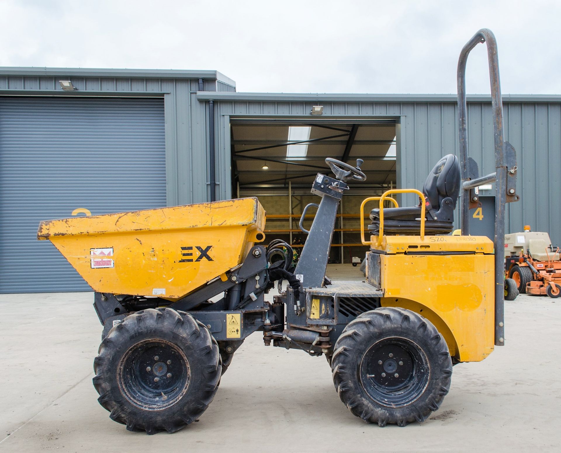 Terex TA1 1 tonne hi-tip dumper Year: 2014 S/N: EE6NY1898 Recorded Hours: 1610 DPR030 S20 - Image 7 of 20