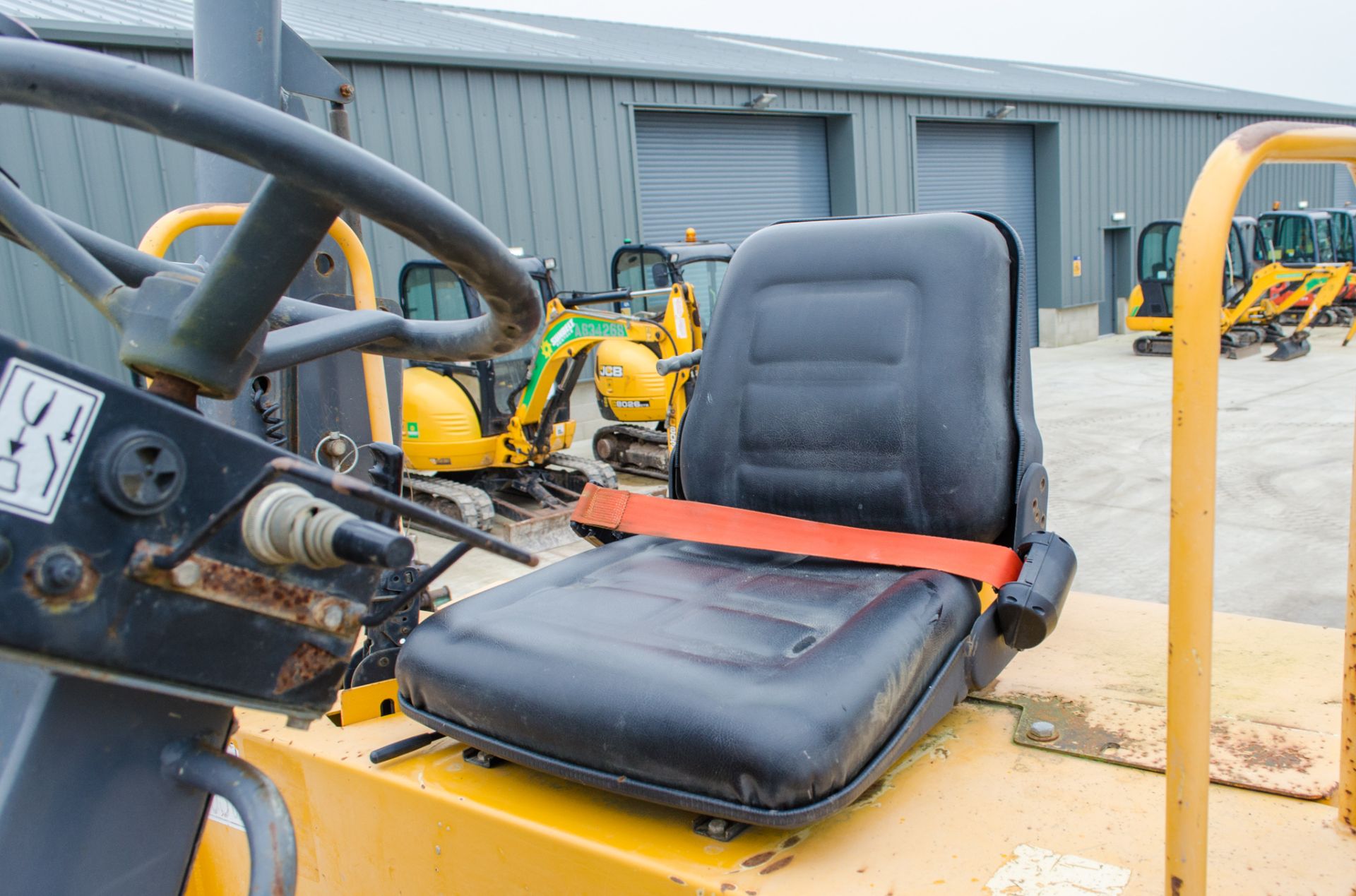 Terex TA9 9 tonne straight skip dumper Year: 2014 S/N: EE4PK5488 Recorded Hours: 2115 1857 - Image 18 of 21