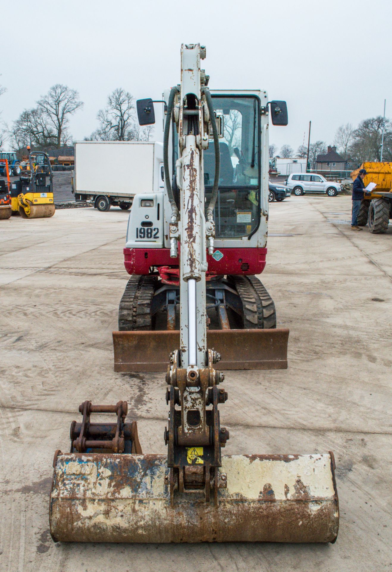 Takeuchi TB228 2.8 tonne rubber tracked excavator Year: 2015 S/N: 122804230 Recorded Hours: 3036 - Image 5 of 17