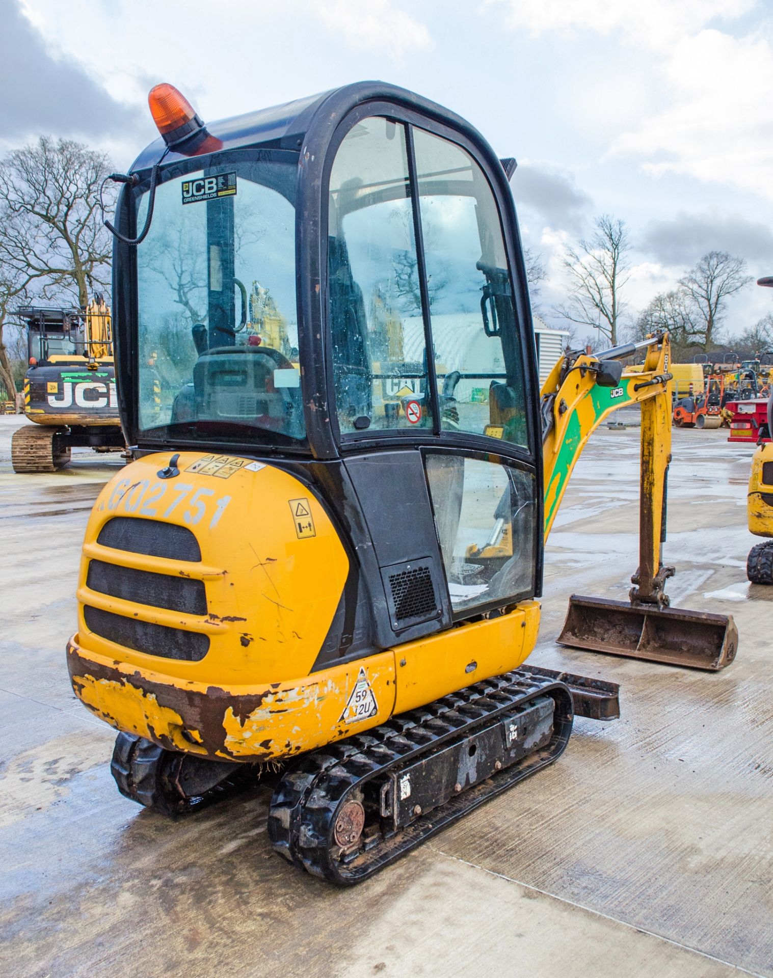 JCB 8016 1.5 tonne rubber tracked mini excavator Year: 2013 S/N: 2071485 Recorded Hours: 2396 blade, - Image 3 of 21