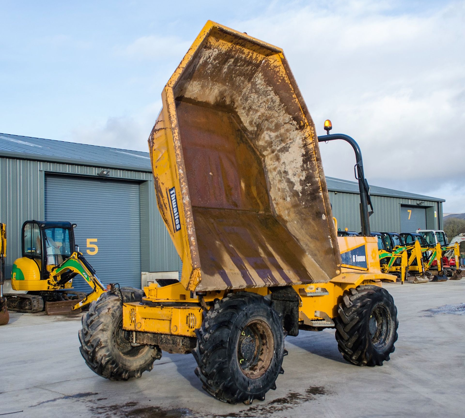 Thwaites 6 tonne swivel skip dumper Year: 2014 S/N: 1C7539 Recorded Hours: 1858 c/w V5C registration - Image 9 of 20