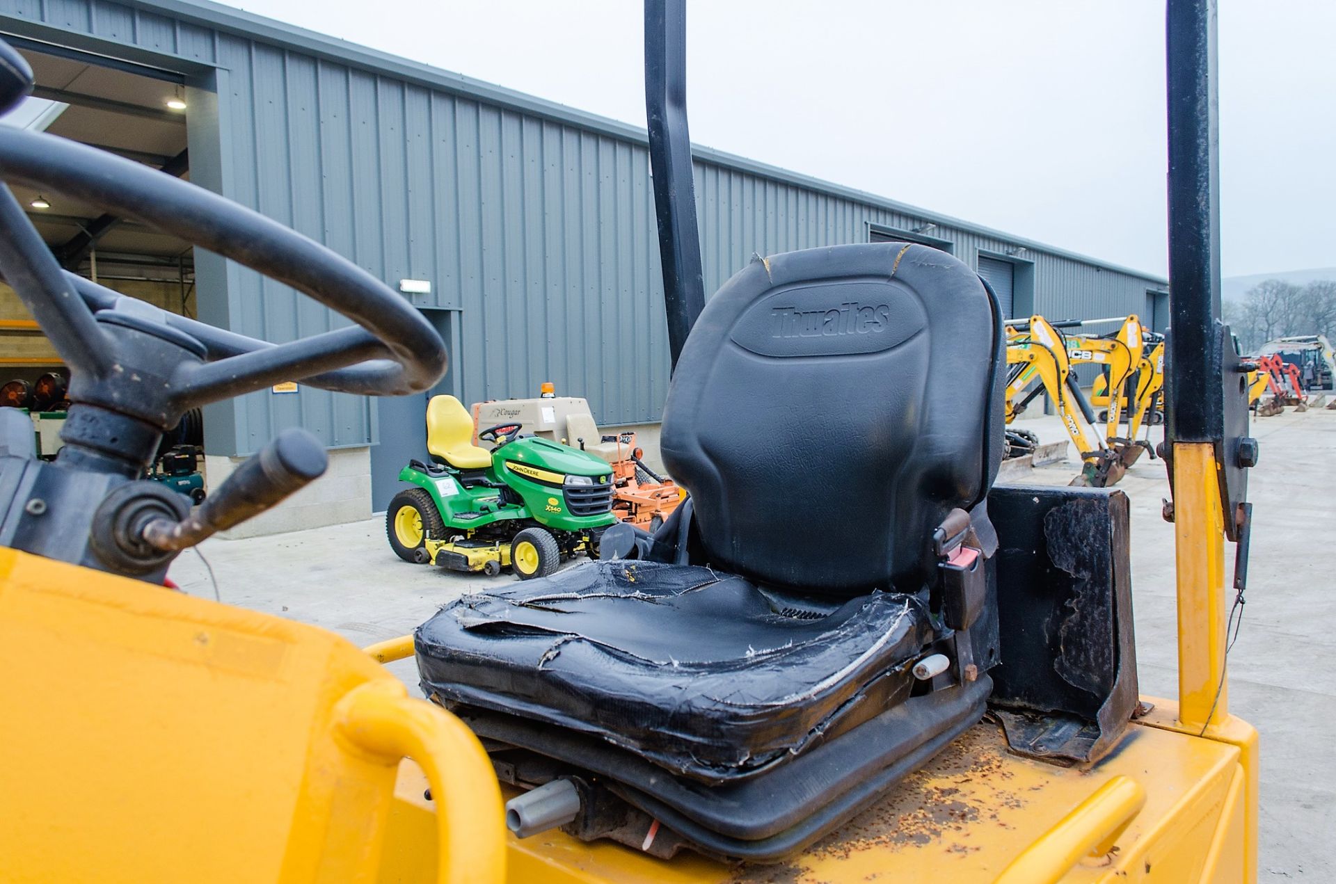 Thwaites 1 tonne hi-tip dumper Year: 2013 S/N: 317C5005 Recorded Hours: 1474 A602302 - Image 16 of 19