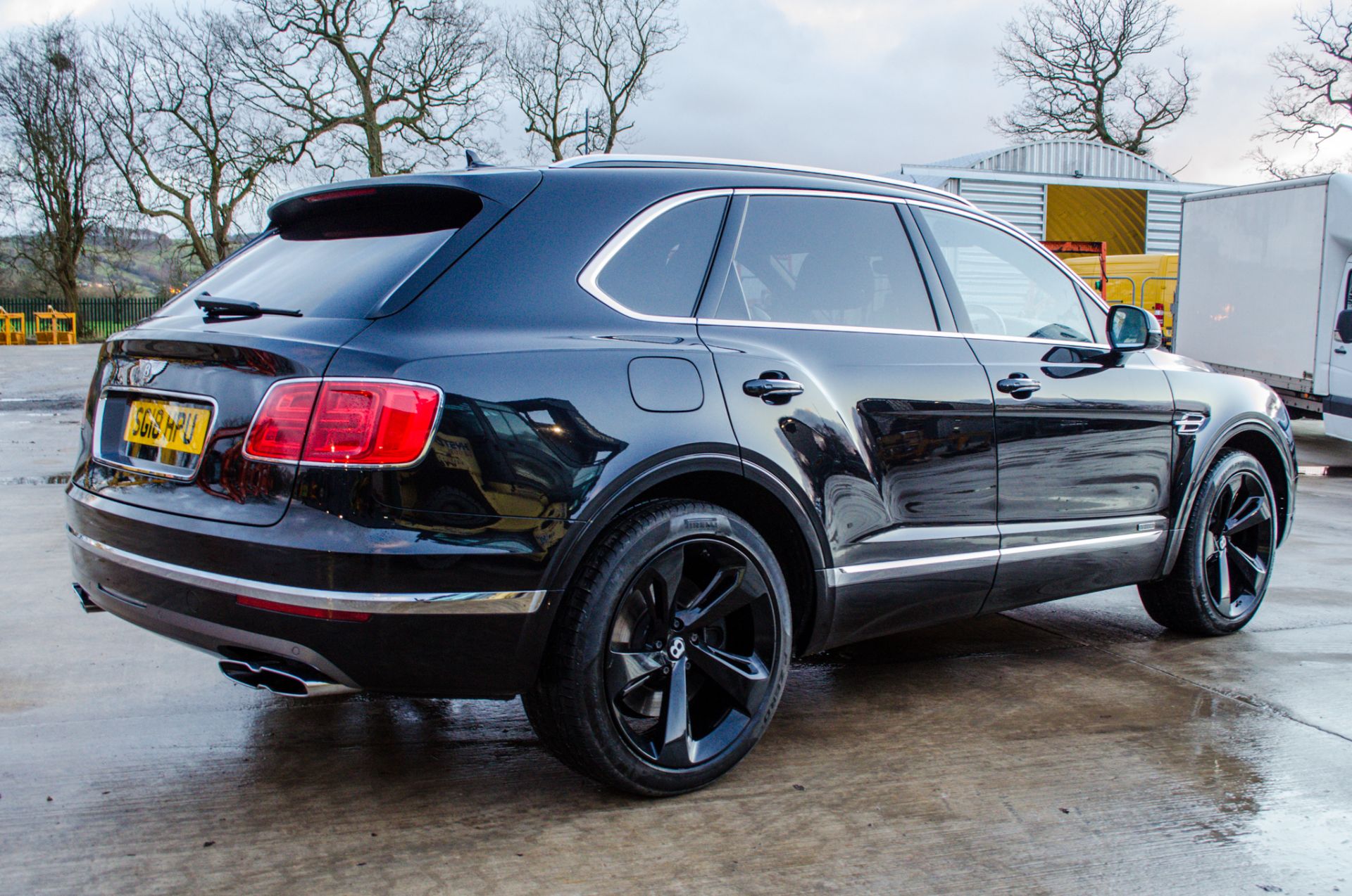Bentley Bentayga 4.0 V8 diesel 4wd 7 seat SUV Reg No: SG 18 HPU Recorded Mileage: 37,650 Date of - Image 3 of 41