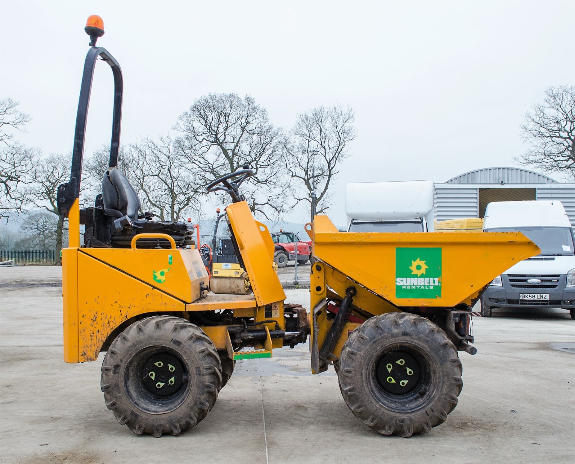 Thwaites 1 tonne hi-tip dumper Year: 2013 S/N: 317C5005 Recorded Hours: 1474 A602302 - Image 8 of 19