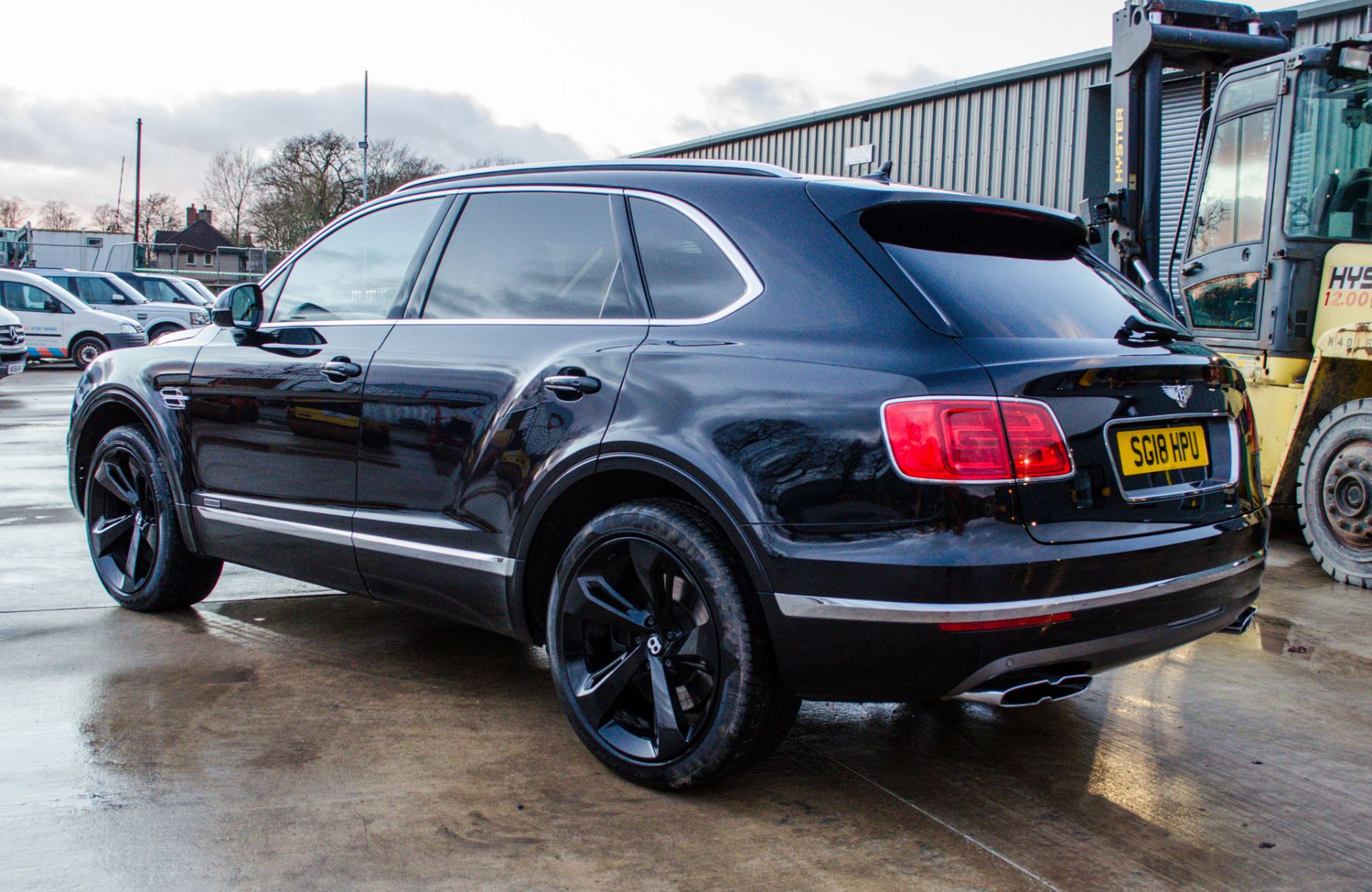 Bentley Bentayga 4.0 V8 diesel 4wd 7 seat SUV Reg No: SG 18 HPU Recorded Mileage: 37,650 Date of - Image 4 of 41