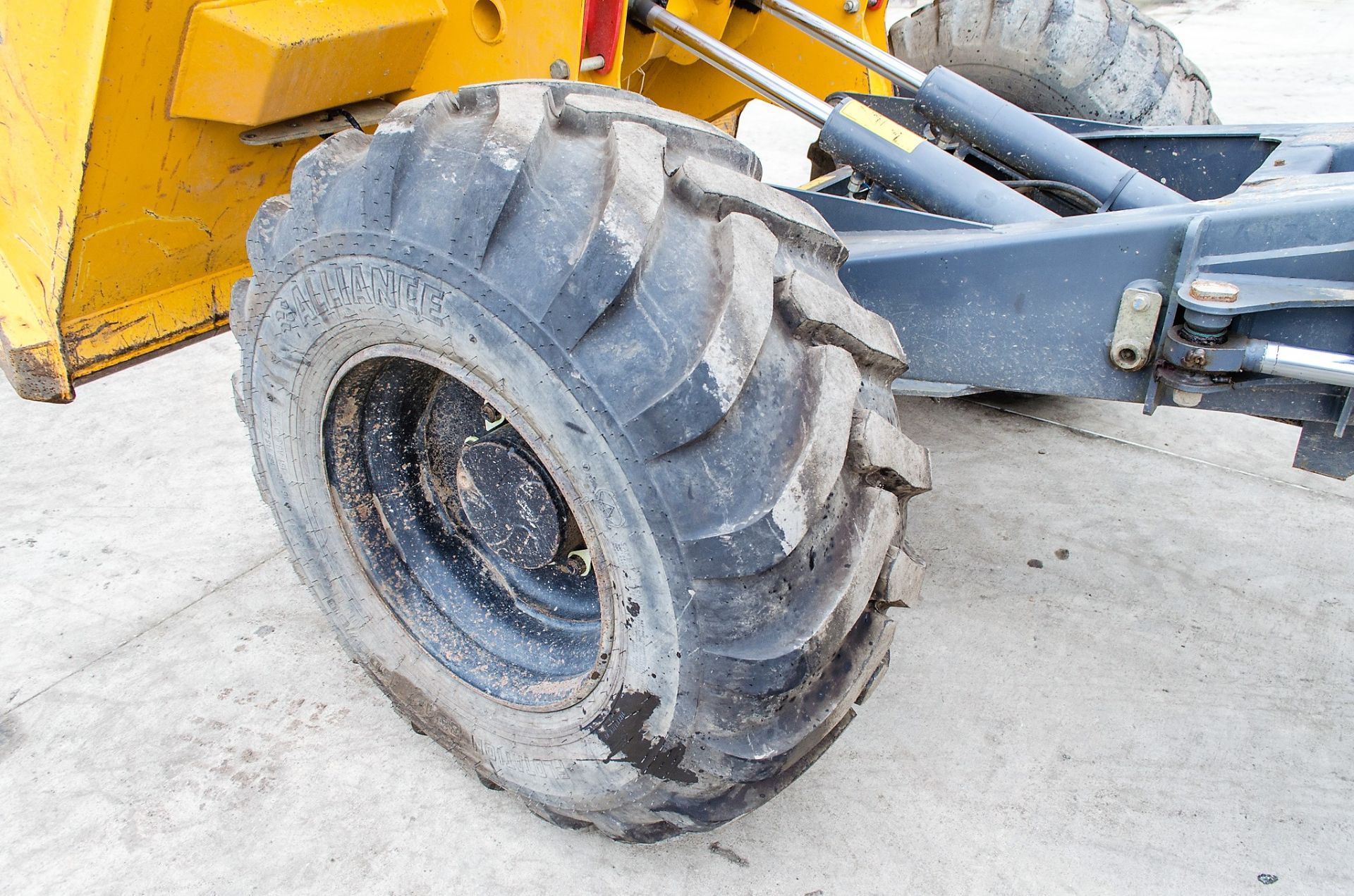 Terex TA9 9 tonne straight skip dumper Year: 2014 S/N: EE8PK5987 Recorded Hours: Not displayed ( - Image 11 of 20