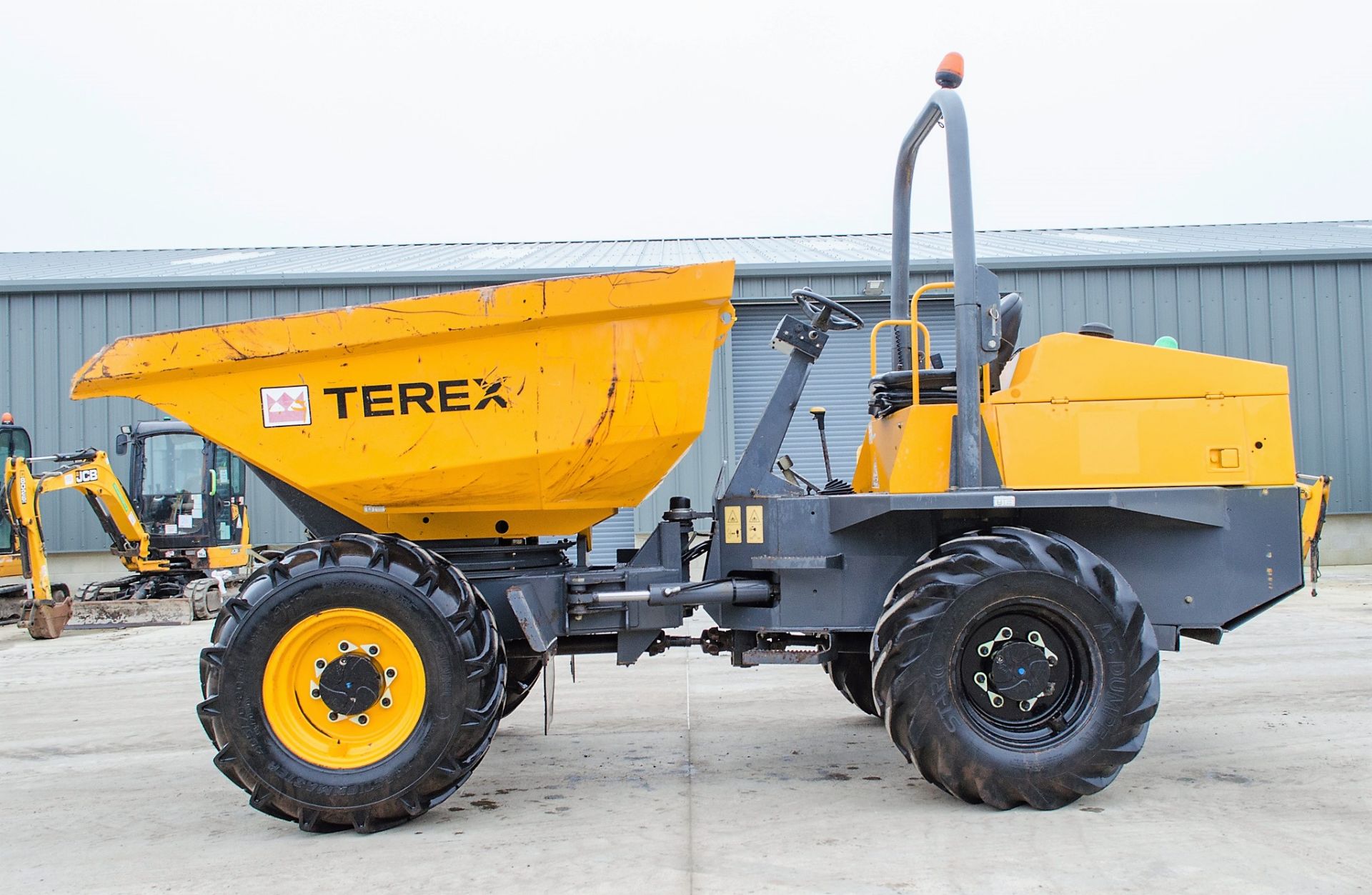 Terex 6 tonne swivel skip dumper Year: 2014 S/N: EEAPJ6204 Recorded Hours: 1329 A641691 - Image 7 of 21