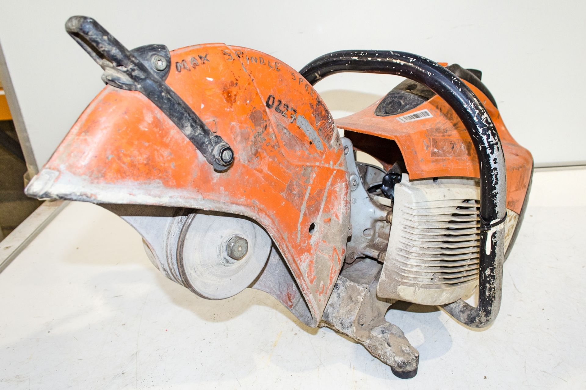 Stihl TS410 petrol driven cut off saw 02278570 ** Engine parts missing ** CO