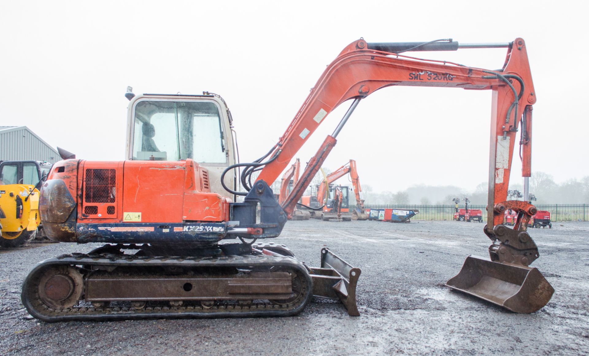 Kubota K251 7.5 tonne rubber tracked excavator Year: 2006 S/N: 80537 Recorded Hours: 3698 blade, - Image 8 of 24