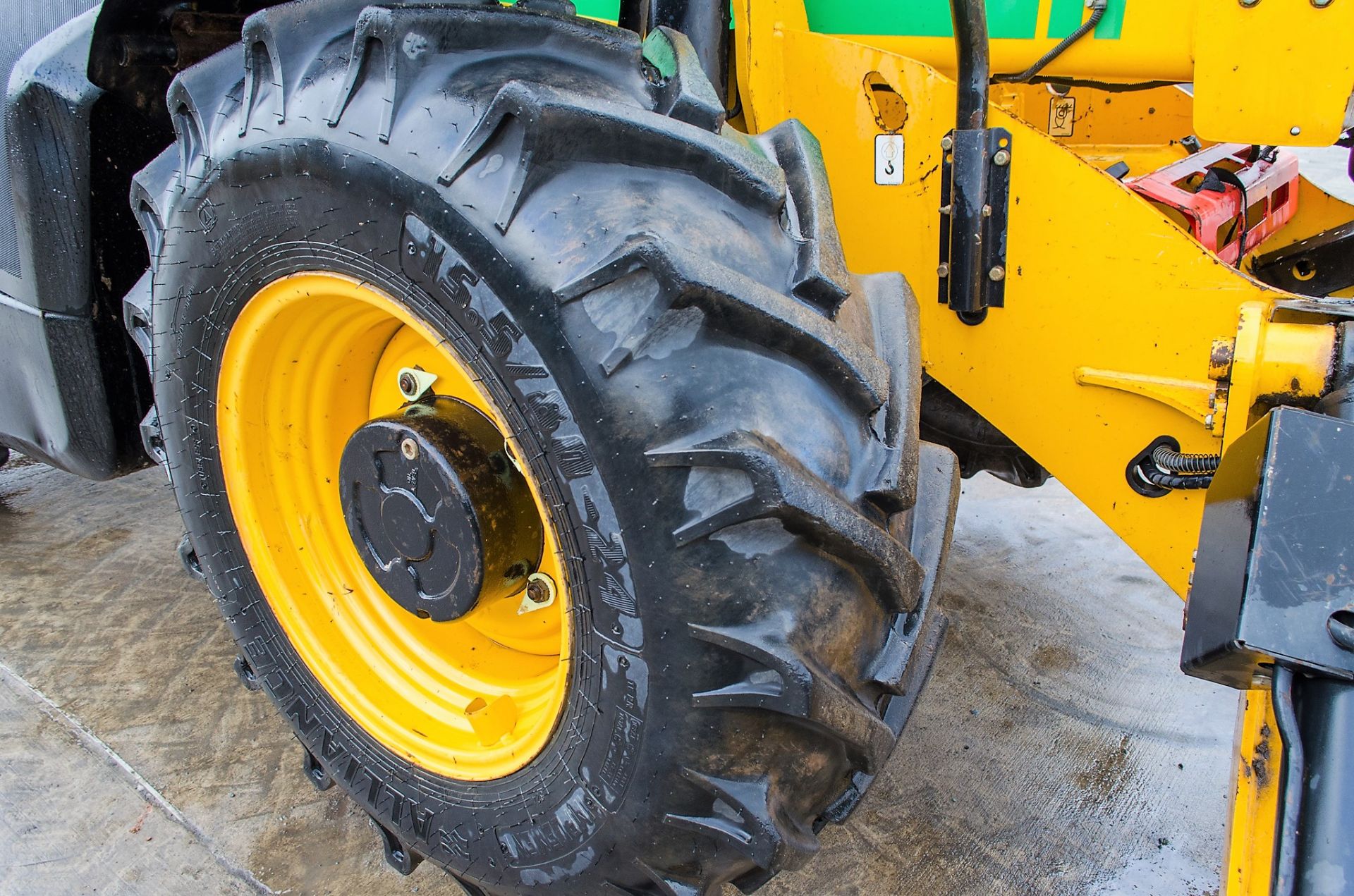 JCB 540-170 17 metre telescopic handler Year: 2014 S/N: 2341088 Recorded Hours: 5298 c/w sway - Image 14 of 22