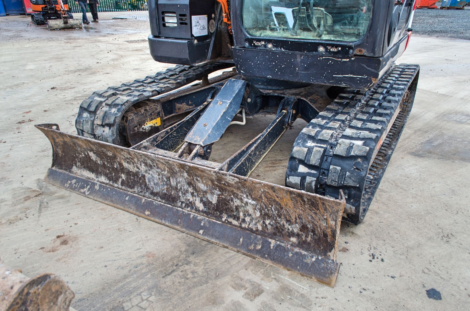 Hitachi ZX 85 US-5A 8.5 tonne rubber tracked midi excavator Year: 2013 S/N: 80038 Recorded hours: - Image 11 of 26