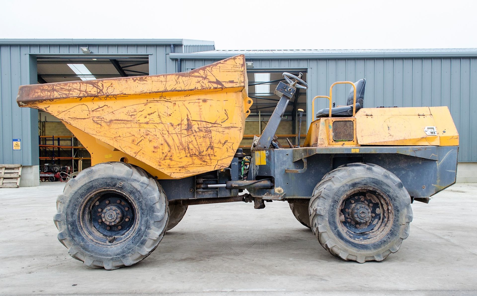 Terex 6 tonne straight skip dumper Year: 2010 S/N: TS2914 Recorded Hours: 2908 1832 - Image 8 of 21