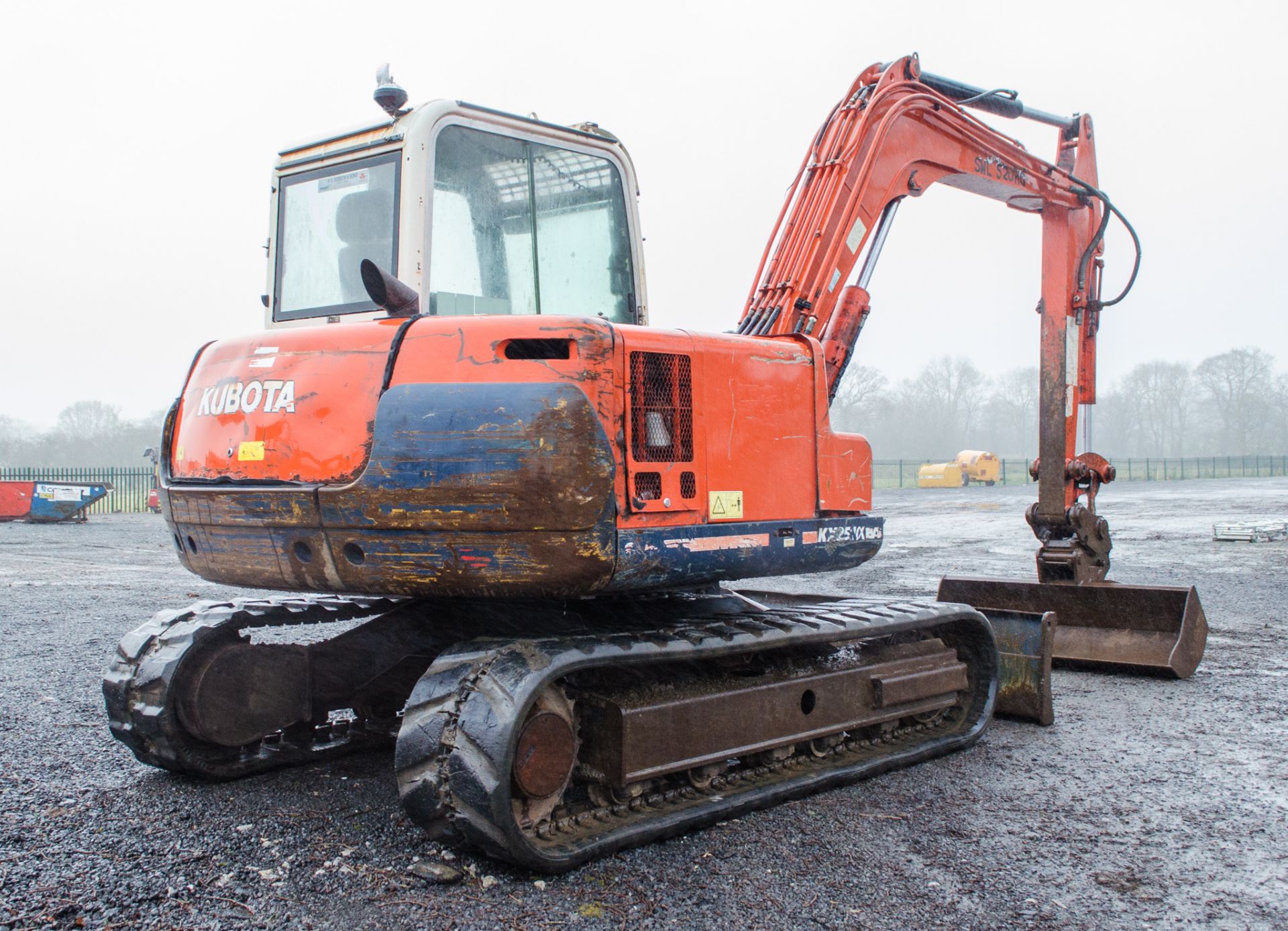 Kubota K251 7.5 tonne rubber tracked excavator Year: 2006 S/N: 80537 Recorded Hours: 3698 blade, - Image 3 of 24