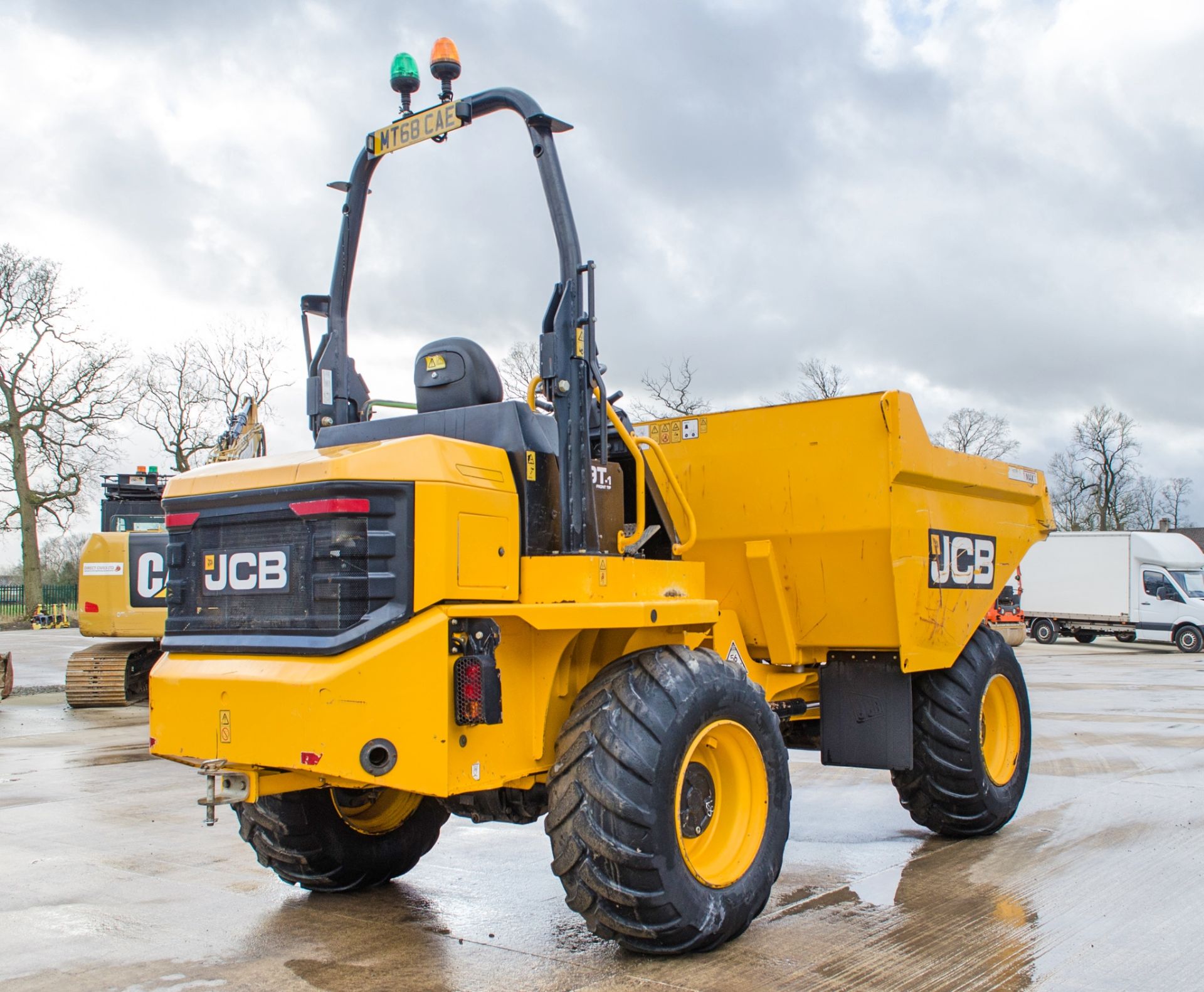 JCB 9 tonne straight skip dumper  Year: 2018 S/N: 2561910 Recorded Hours: 1438 - Image 3 of 20