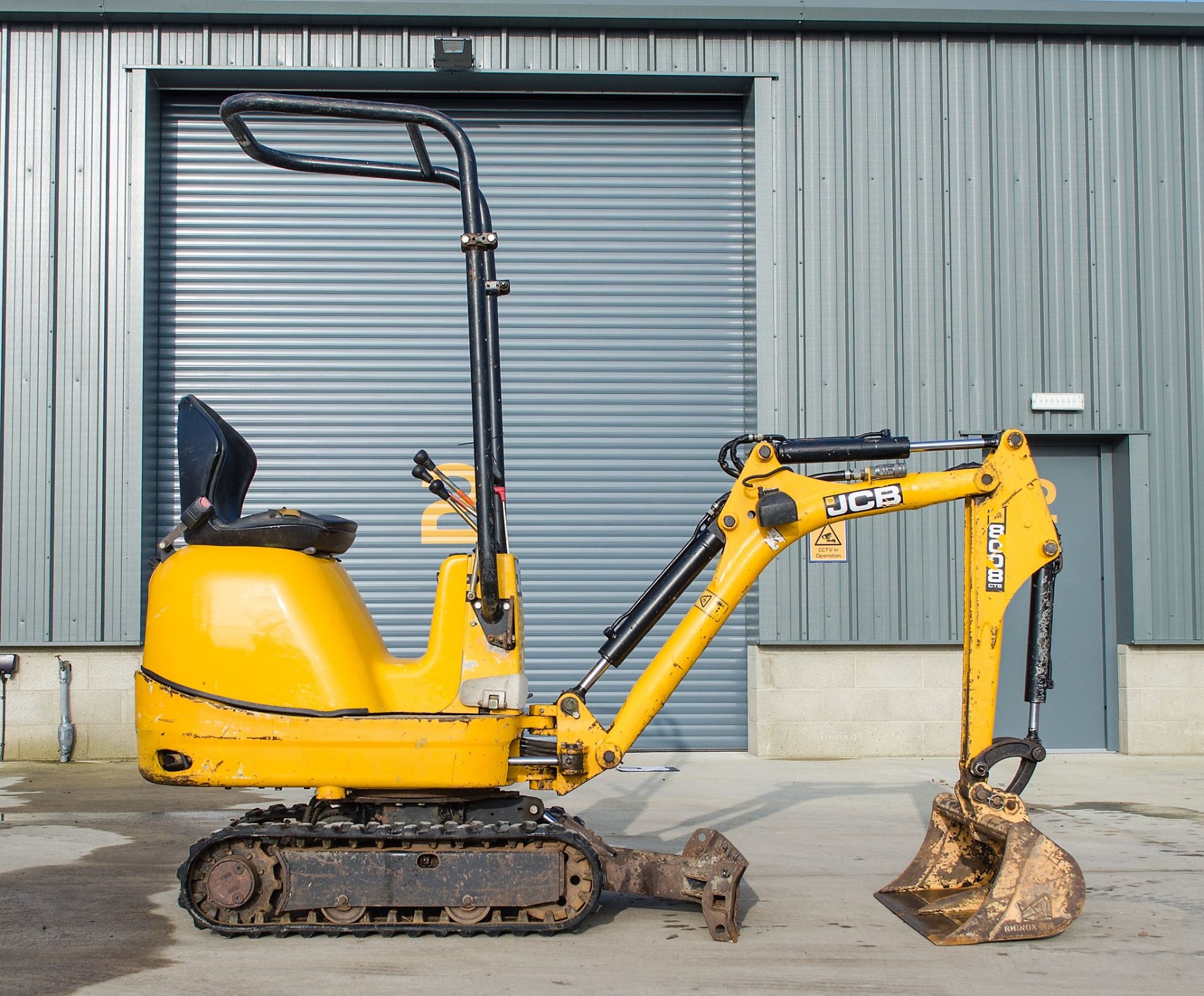 JCB 8008 CTS 0.8 tonne rubber tracked micro excavator Year: 2014 S/N: 2410547 Recorded Hours: 1625 - Image 8 of 20