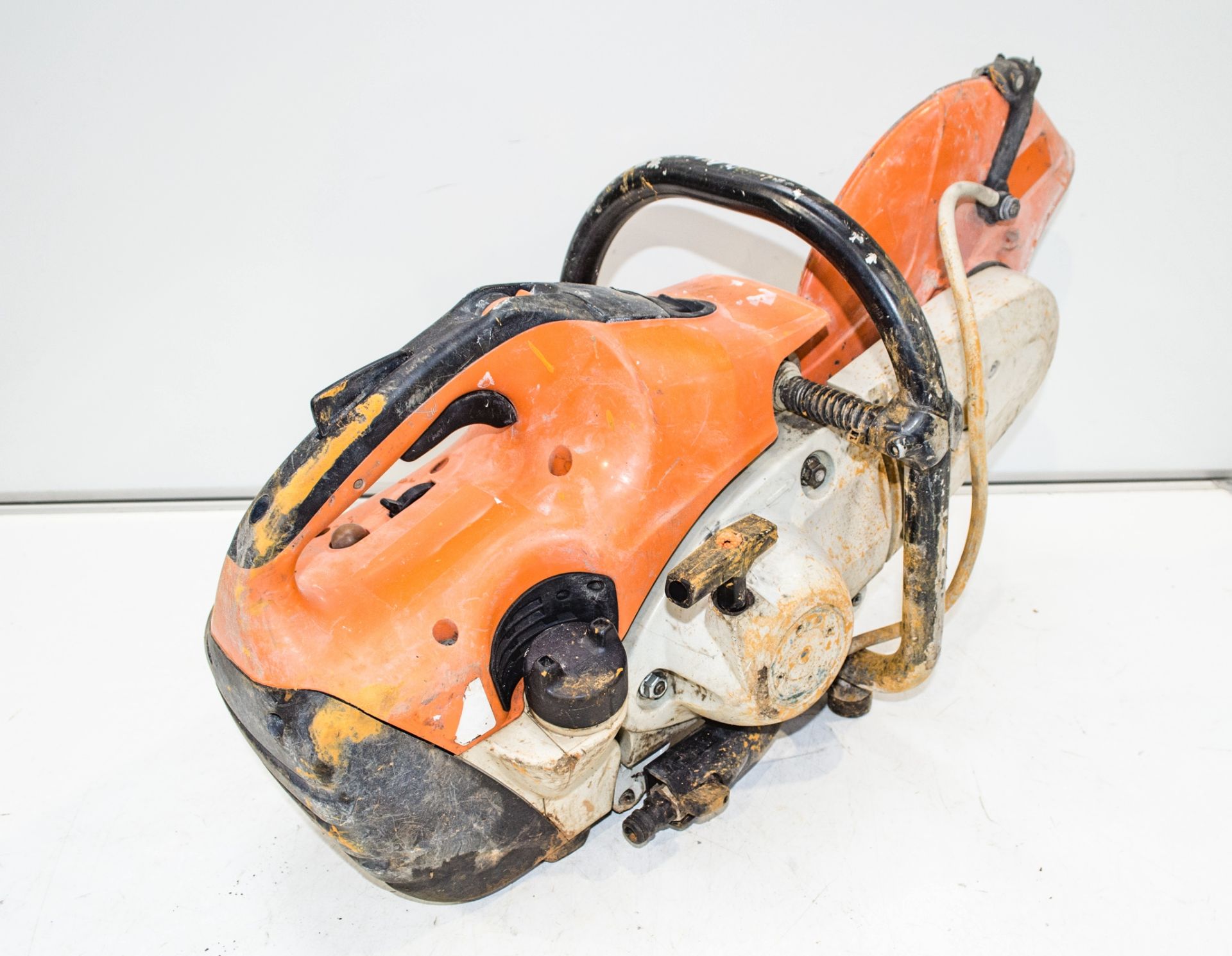 Stihl TS410 petrol driven cut off saw A845531 - Image 2 of 2