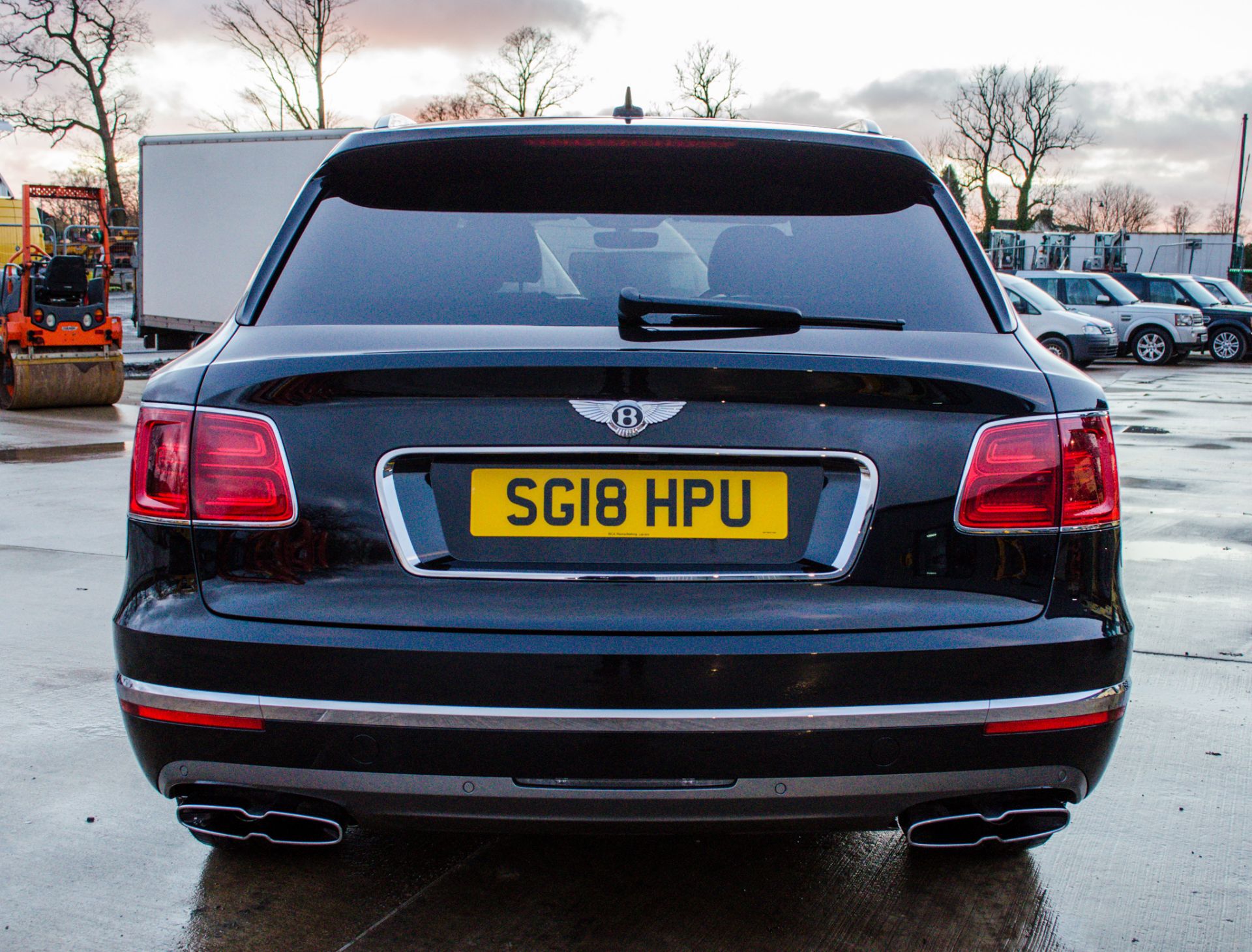 Bentley Bentayga 4.0 V8 diesel 4wd 7 seat SUV Reg No: SG 18 HPU Recorded Mileage: 37,650 Date of - Image 10 of 41
