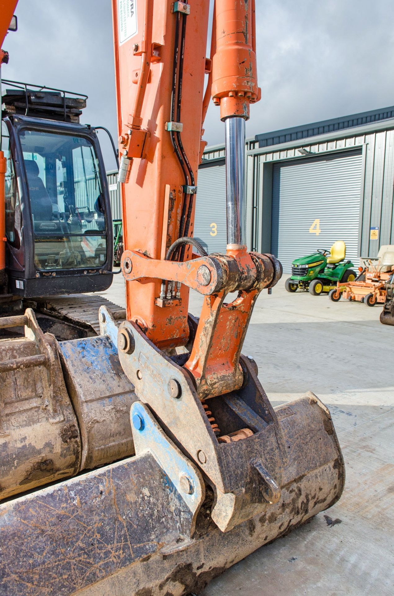 Hitachi ZX 130 LCN-5B 14 tonne steel tracked excavator Year: 2014 S/N: 91931 Recorded hours: 9626 - Image 14 of 27