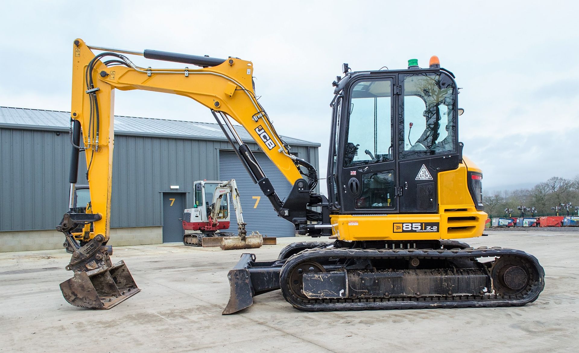 JCB 85 Z-2 Groundworker 8.5 tonne rubber tracked excavator Year: 2020 S/N: 2735673 Recorded Hours: - Image 7 of 29