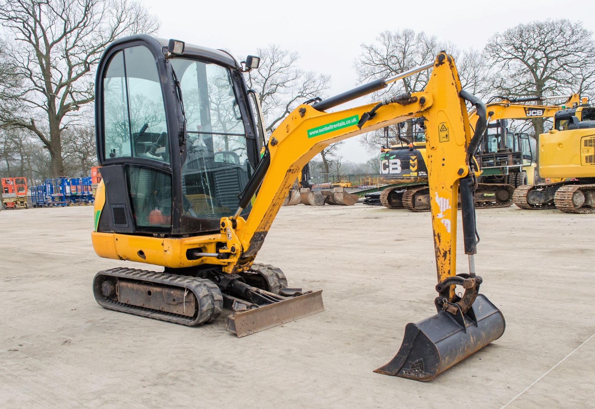 JCB 8018 1.8 tonne rubber tracked mini excavator Year: 2013 S/N: 2074806 Recorded Hours: 1604 blade, - Image 2 of 21