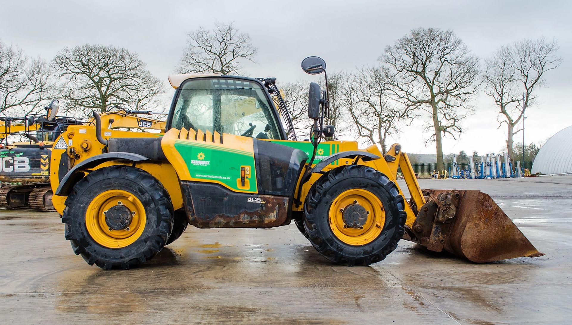 JCB 531-70 7 metre telescopic handler Year: 2014 S/N: 2339735 Recorded Hours: 2524 c/w 7ft bucket - Image 8 of 24