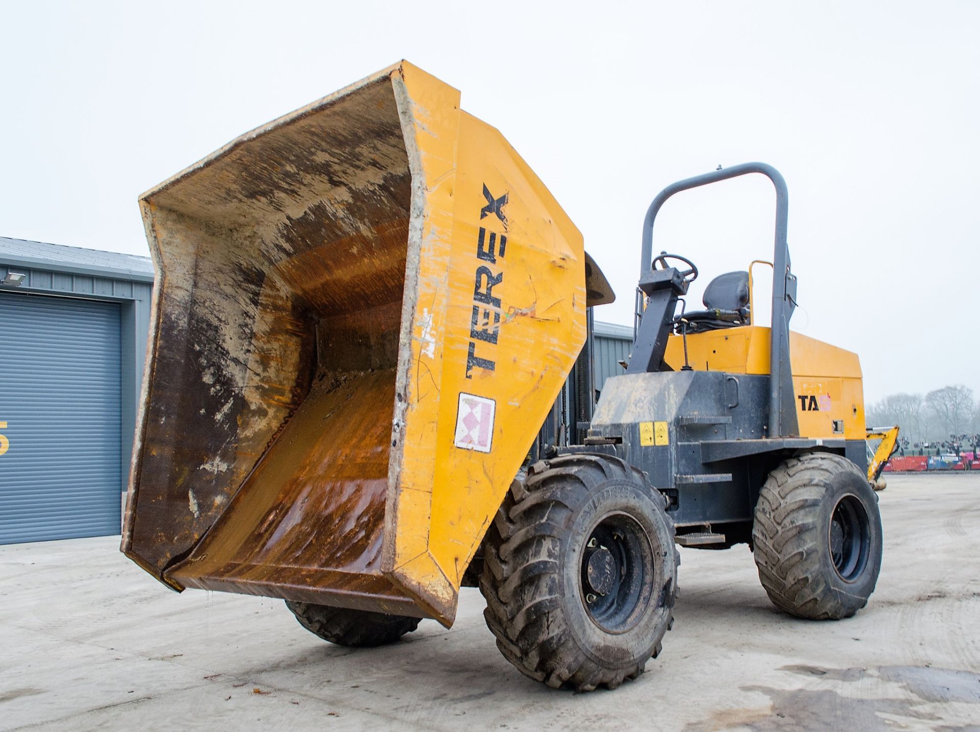 Terex TA9 9 tonne straight skip dumper Year: 2014 S/N: EE8PK5987 Recorded Hours: Not displayed ( - Image 9 of 20