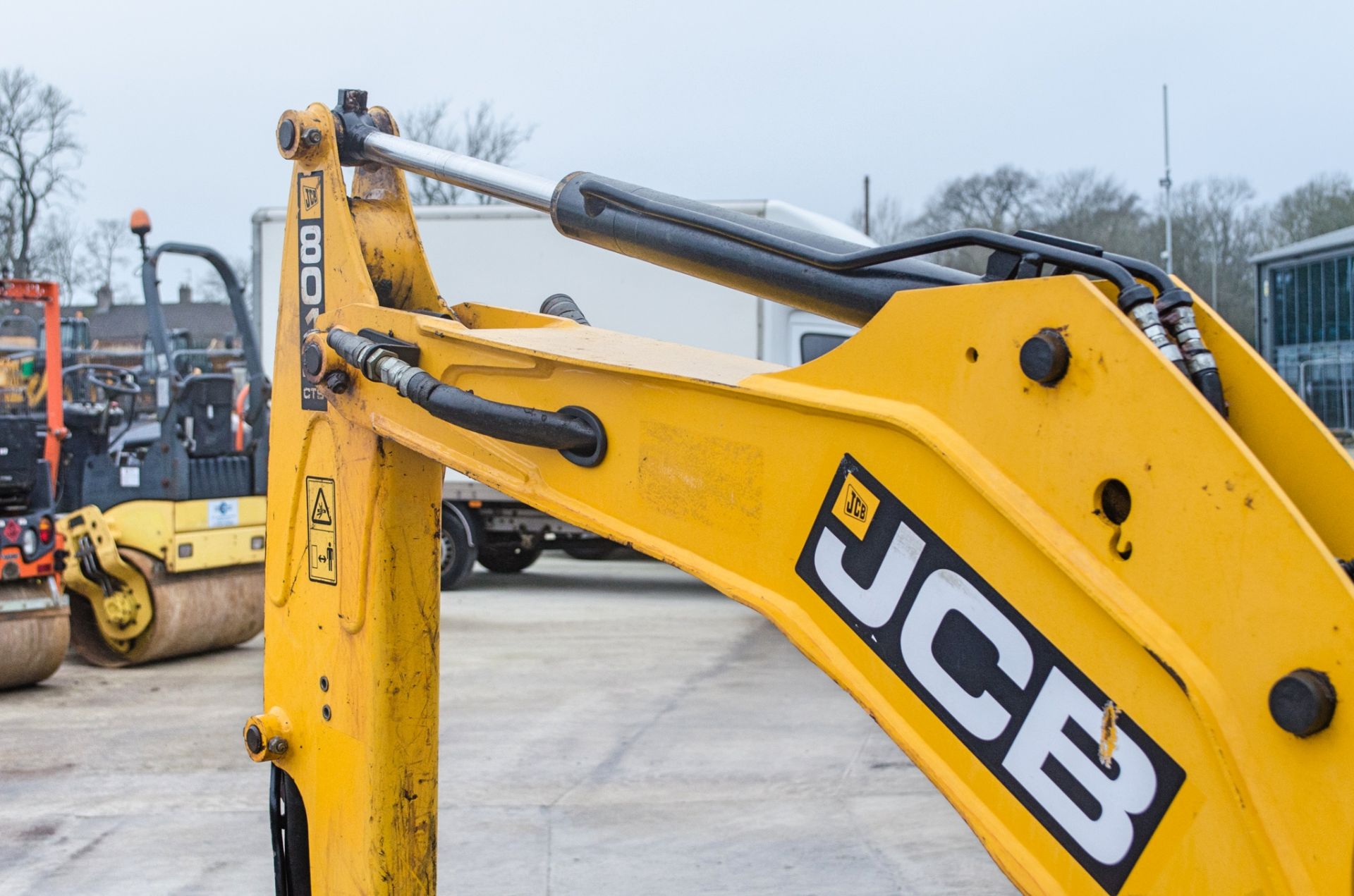 JCB 8014 CTS 1.5 tonne rubber tracked mini excavator Year: 2014 S/N: 2070496 Recorded Hours: 1539 - Image 14 of 20