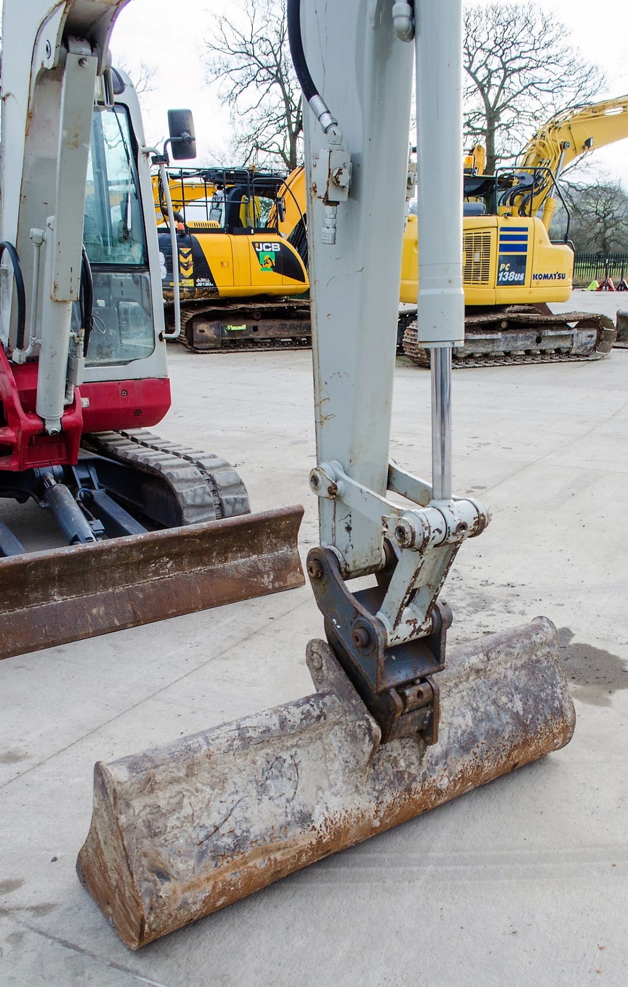 Takeuchi TB145 4.5 tonne rubber tracked excavator Year: 2003 S/N: 14512672 Recorded Hours: 8574 - Image 15 of 25