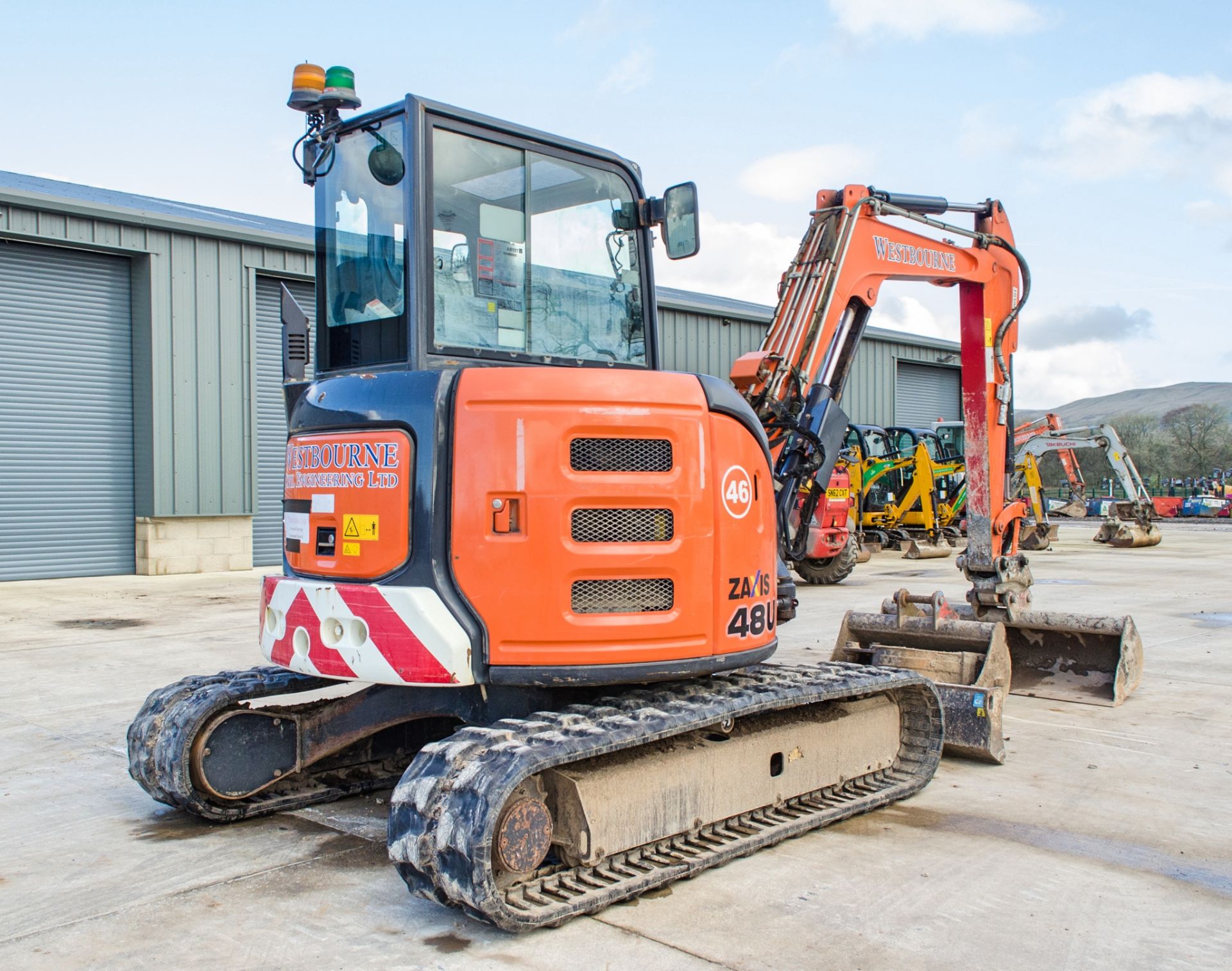 Hitachi ZX 48U - 5A 5 tonne rubber tracked midi excavator Year: 2017 S/N: 34951 Recorded hours: - Image 3 of 24