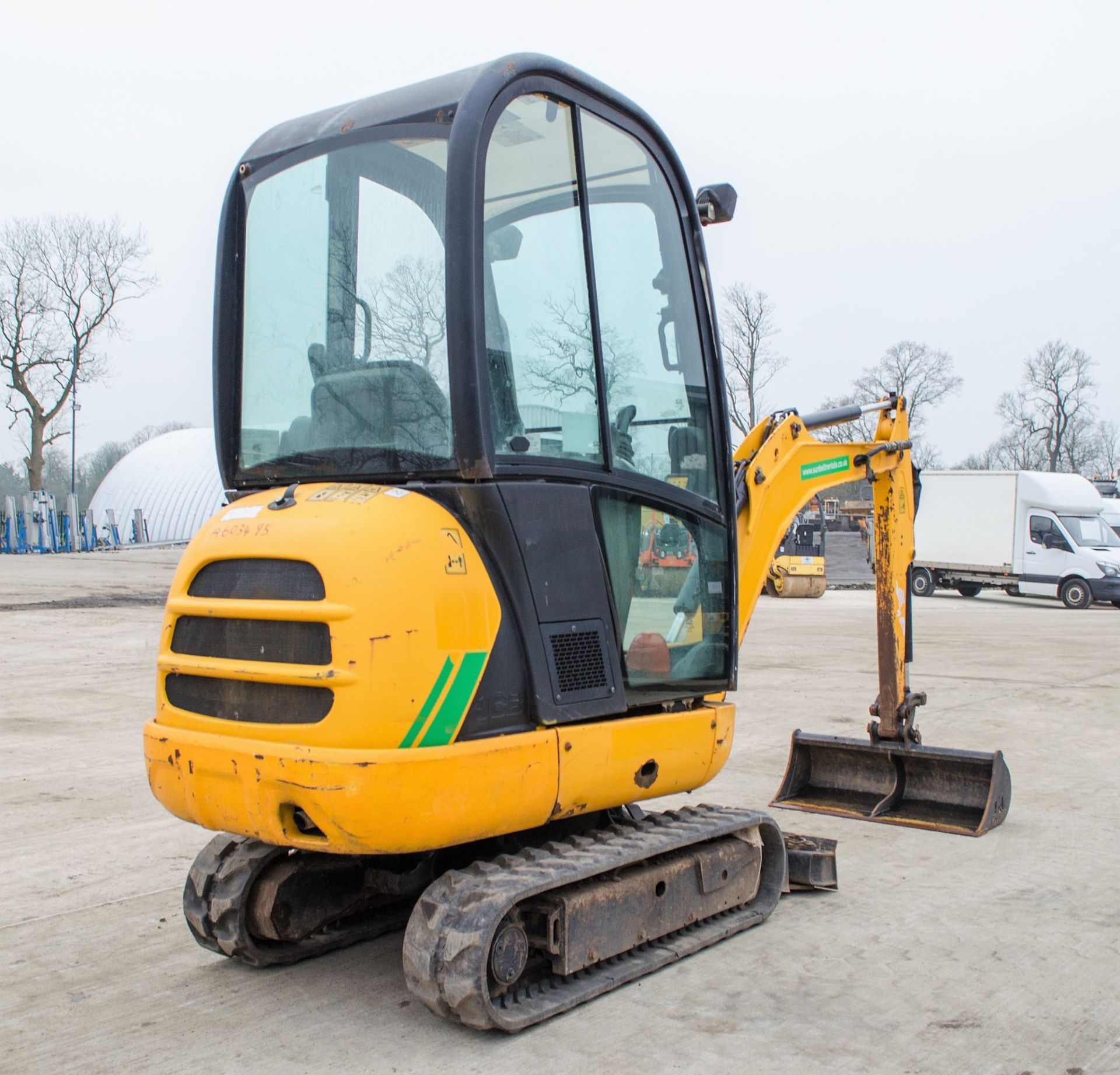 JCB 8018 1.8 tonne rubber tracked mini excavator Year: 2013 S/N: 2074806 Recorded Hours: 1604 blade, - Image 3 of 21