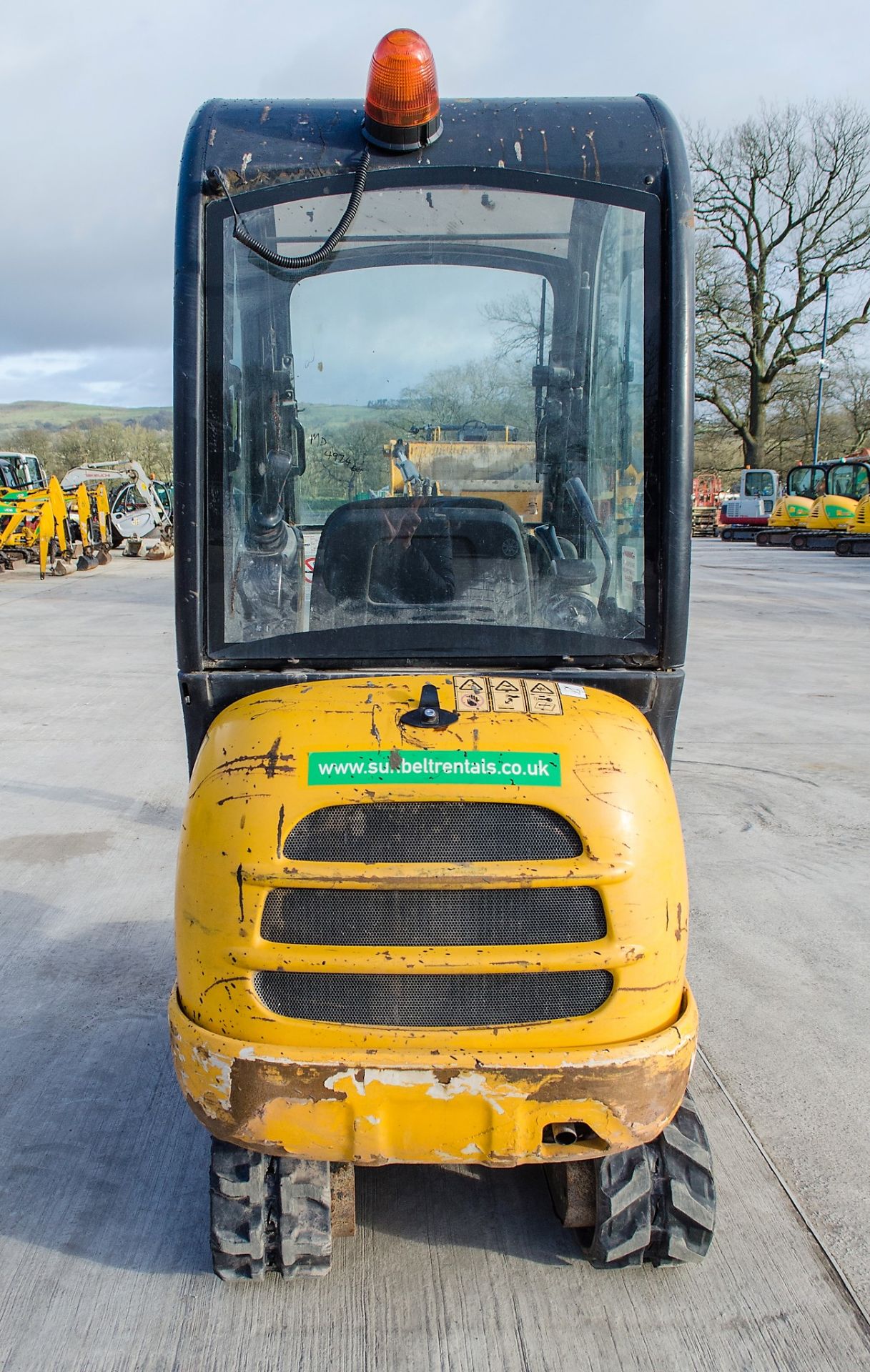 JCB 8016 1.5 tonne rubber tracked mini excavator Year: 2015 S/N: 2071736 Recorded Hours: 2127 blade, - Image 6 of 22