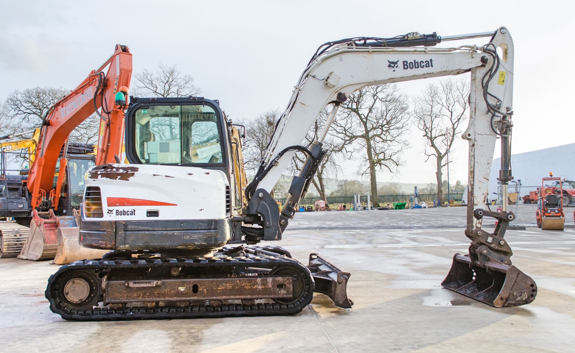 Bobcat E85 8.5 tonne rubber tracked excavator Year: 2014 S/N: 11834 Recorded Hours: Not displayed ( - Image 8 of 23