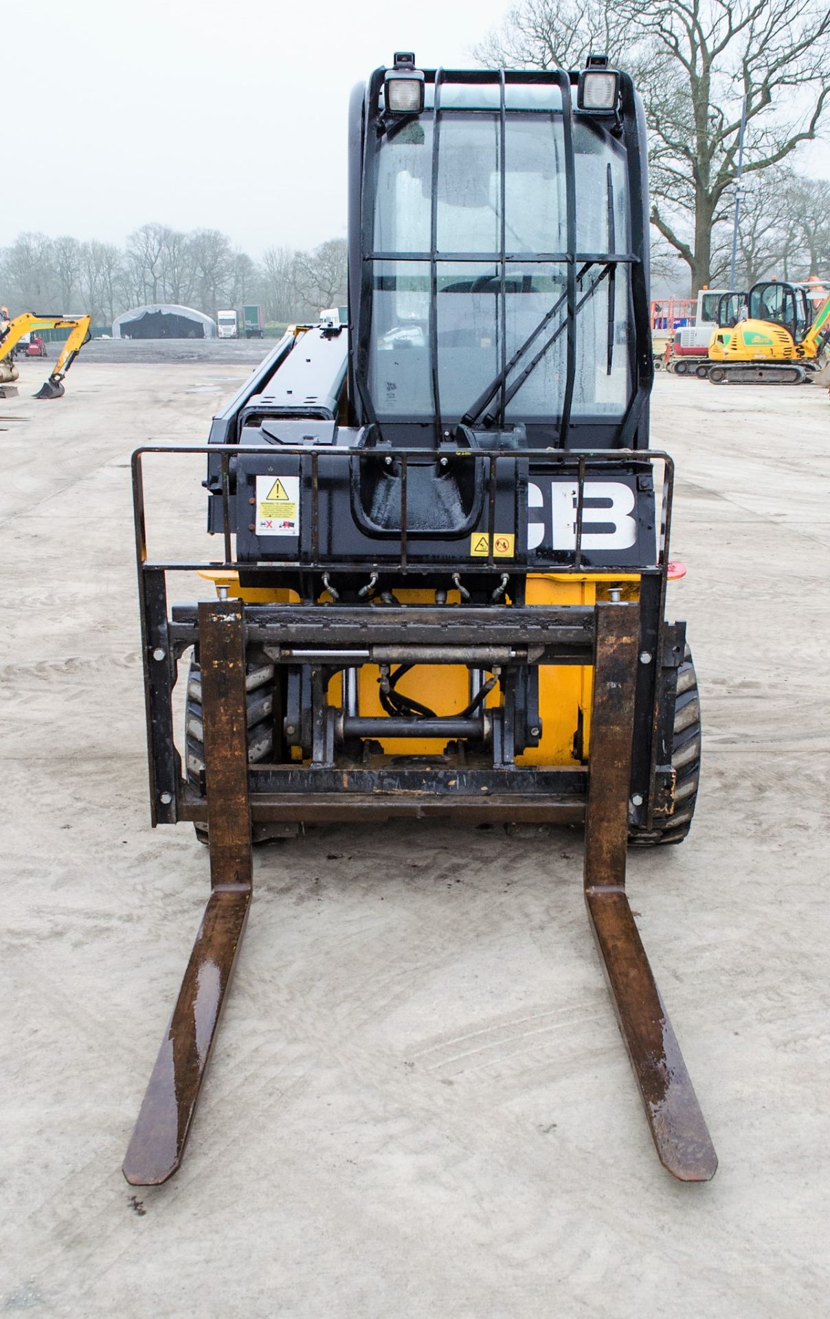 JCB Teletruk 30D 4x4 telescopic fork lift truck Year: 2013 S/N: 1541935 Recorded Hours: 1127 A623434 - Image 5 of 24