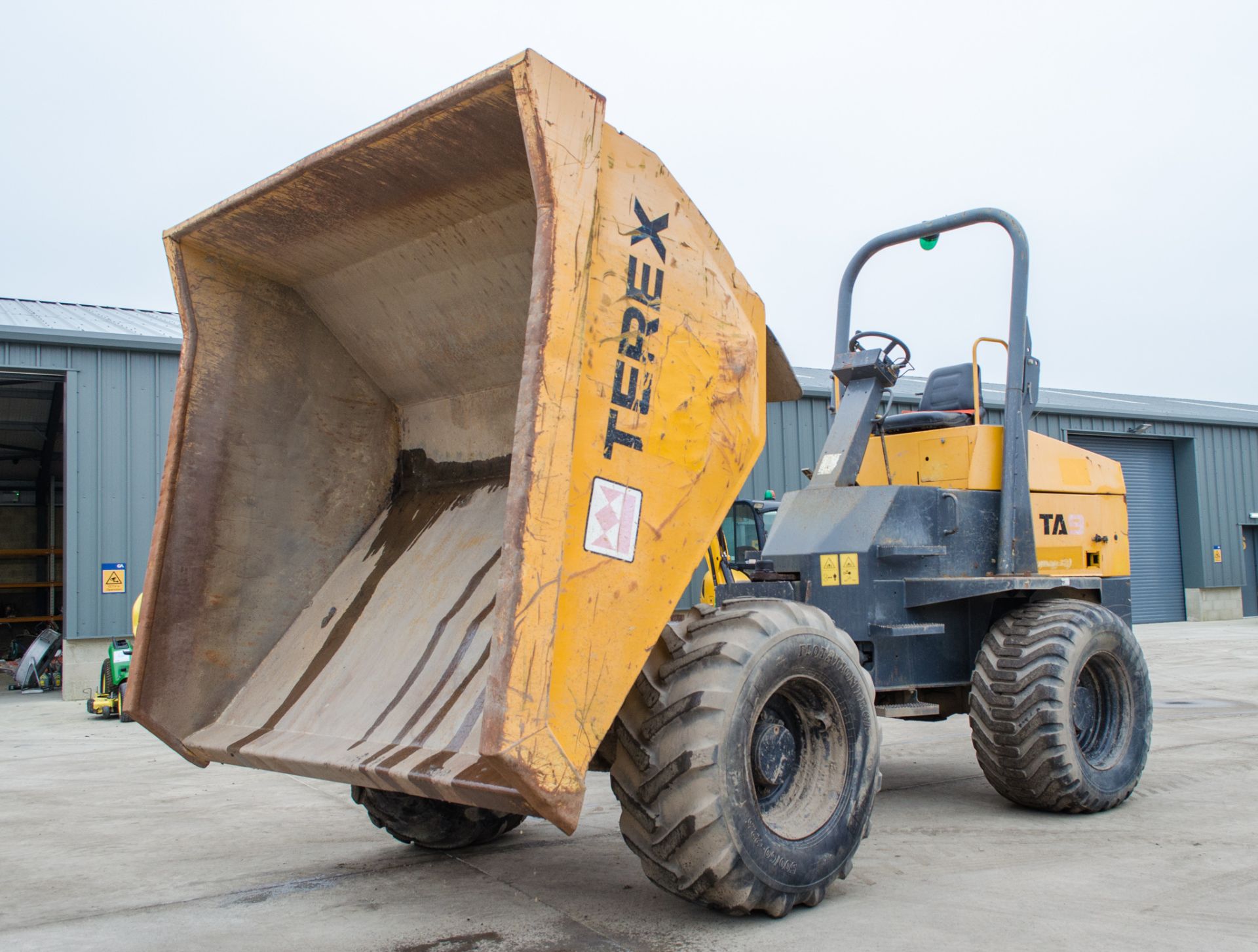 Terex TA9 9 tonne straight skip dumper Year: 2014 S/N: EE4PK5488 Recorded Hours: 2115 1857 - Image 9 of 21