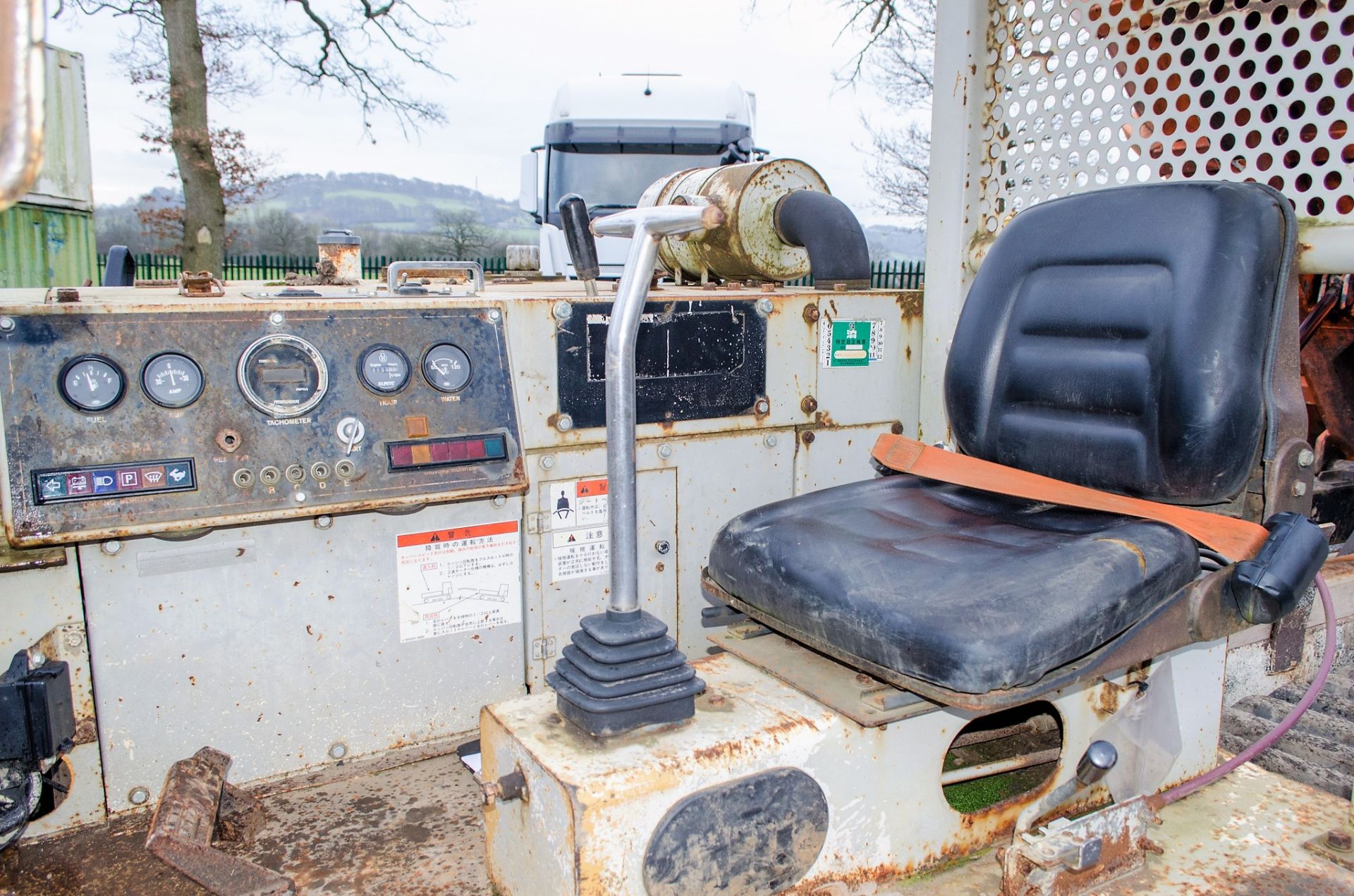 Hitachi Marooka CG45 4.5 tonne rubber tracked dumper S/N: 107062 Recorded Hours: 0199 740 - Image 16 of 19