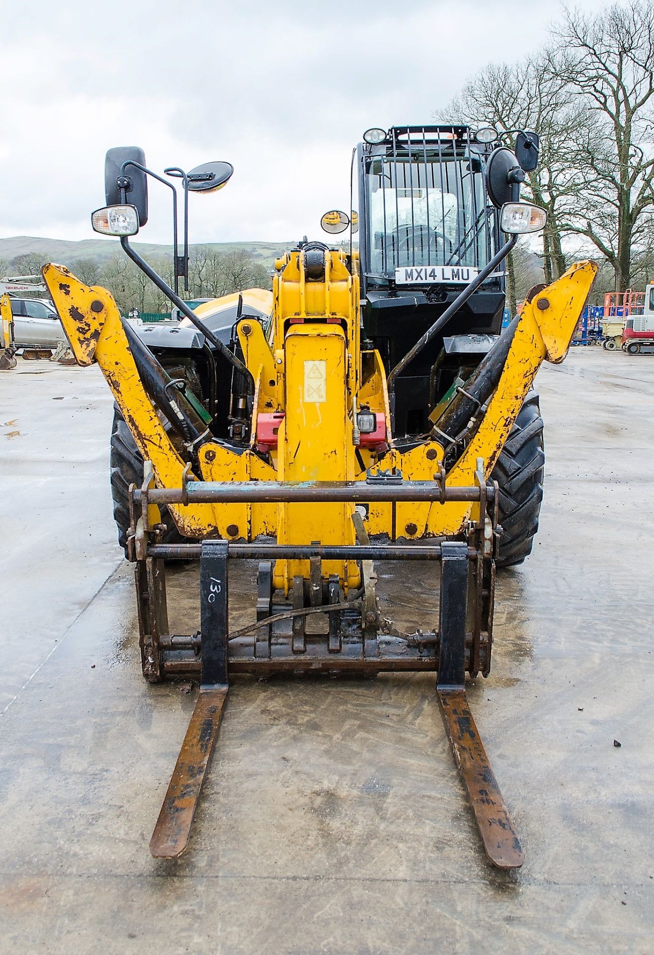 JCB 540-170 17 metre telescopic handler Year: 2014 S/N: 2341088 Recorded Hours: 5298 c/w sway - Image 5 of 22