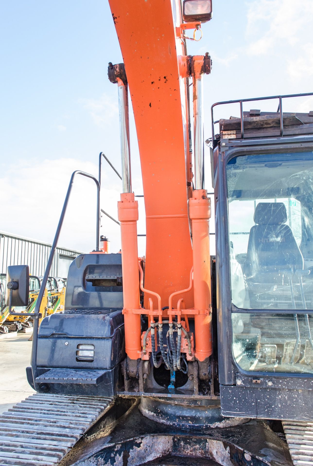 Hitachi ZX 130 LCN-5B 14 tonne steel tracked excavator Year: 2014 S/N: 91618 Recorded hours: 9054 - Image 15 of 25