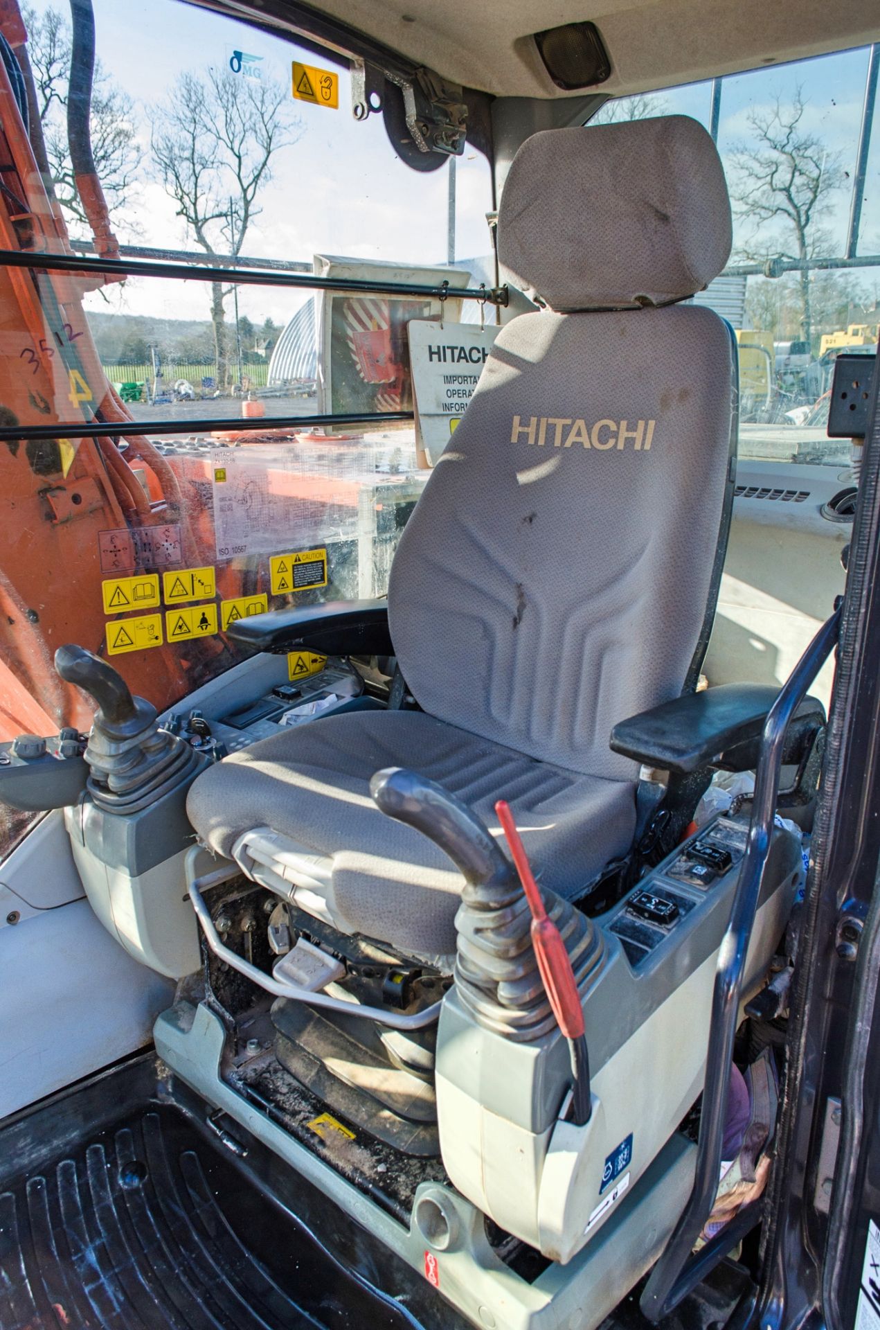 Hitachi ZX 130 LCN-5B 14 tonne steel tracked excavator Year: 2014 S/N: 91618 Recorded hours: 9054 - Image 21 of 25