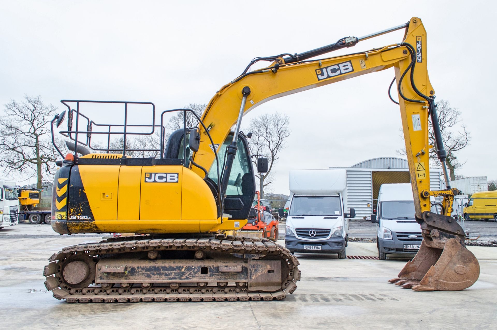 JCB JS 130 LC 13 tonne steel tracked excavator Year: 2014  S/N: 2134514 Recorded Hours: 5385 - Image 8 of 23