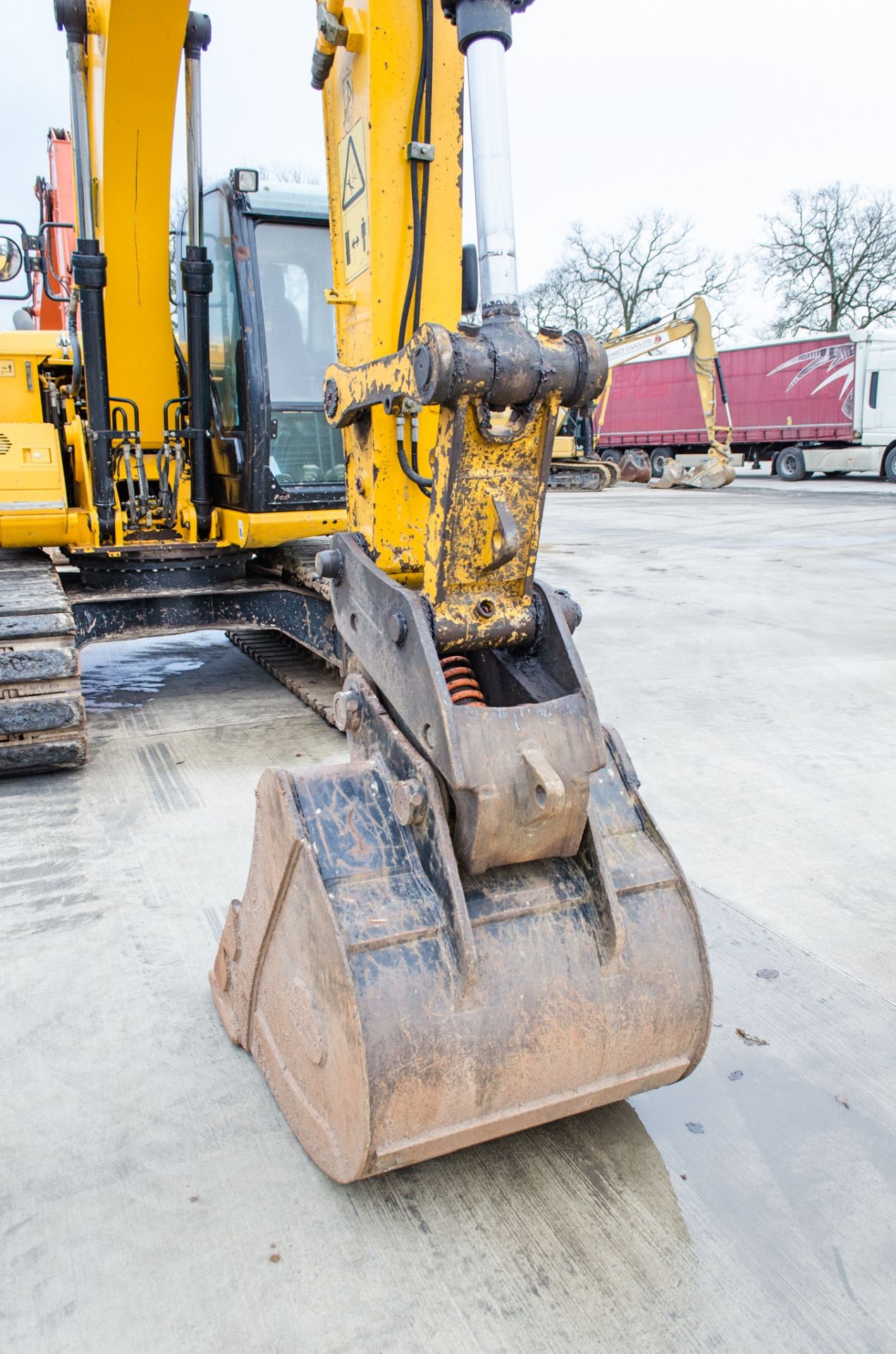 JCB JS 130 LC 13 tonne steel tracked excavator Year: 2014  S/N: 2134514 Recorded Hours: 5385 - Image 13 of 23